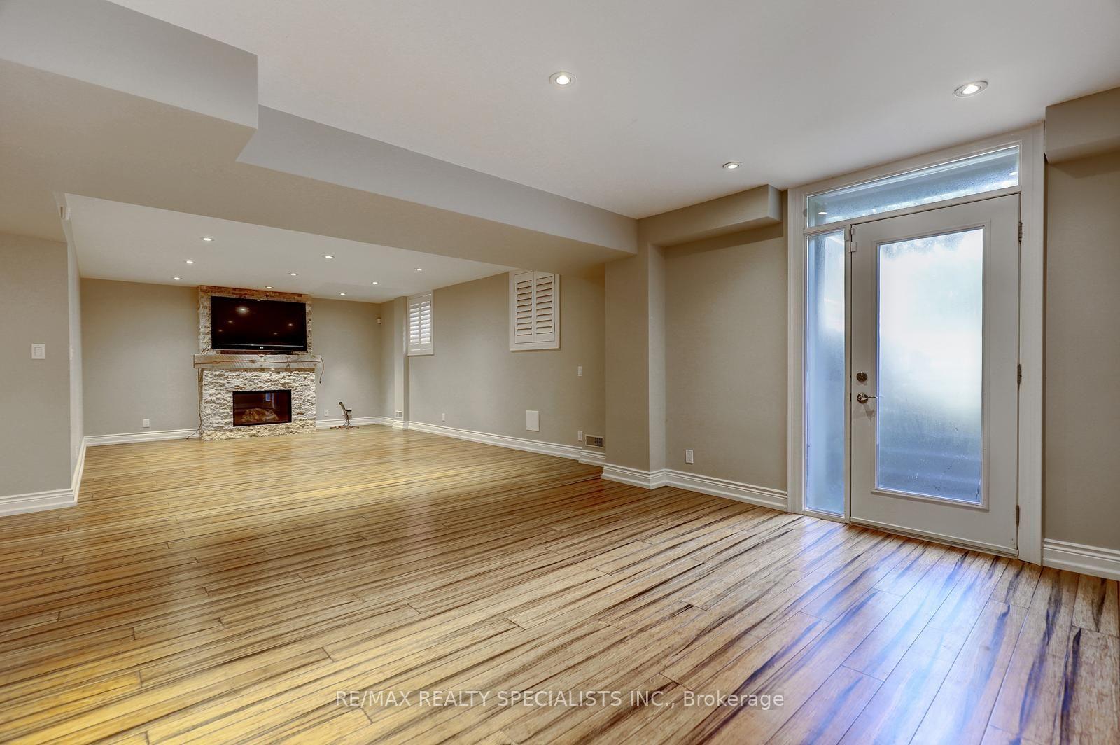 Photo 37 of 7 Fairlin Drive, Etobicoke, Islington-City Centre West — HOMEH