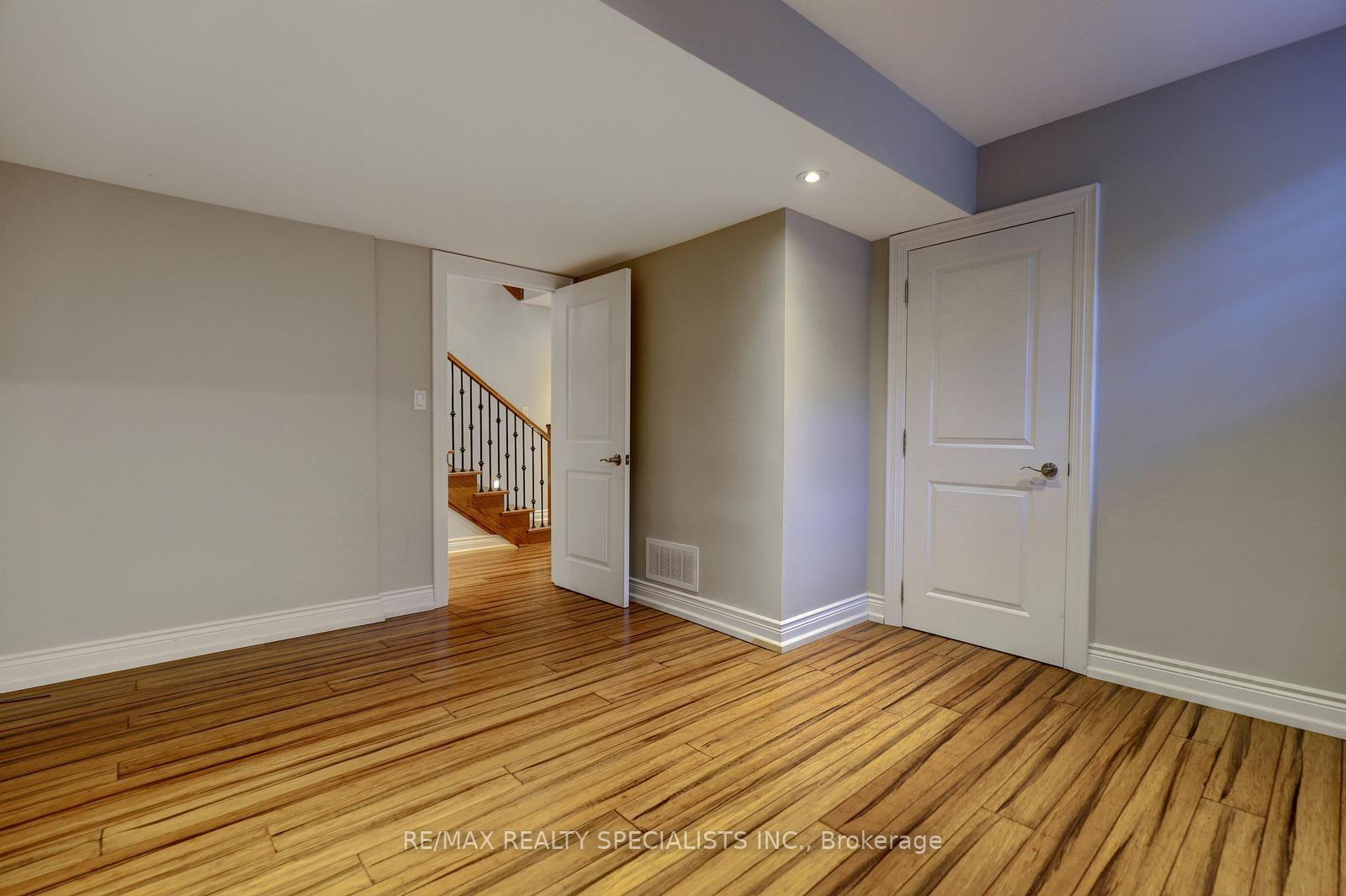 Photo 38 of 7 Fairlin Drive, Etobicoke, Islington-City Centre West — HOMEH