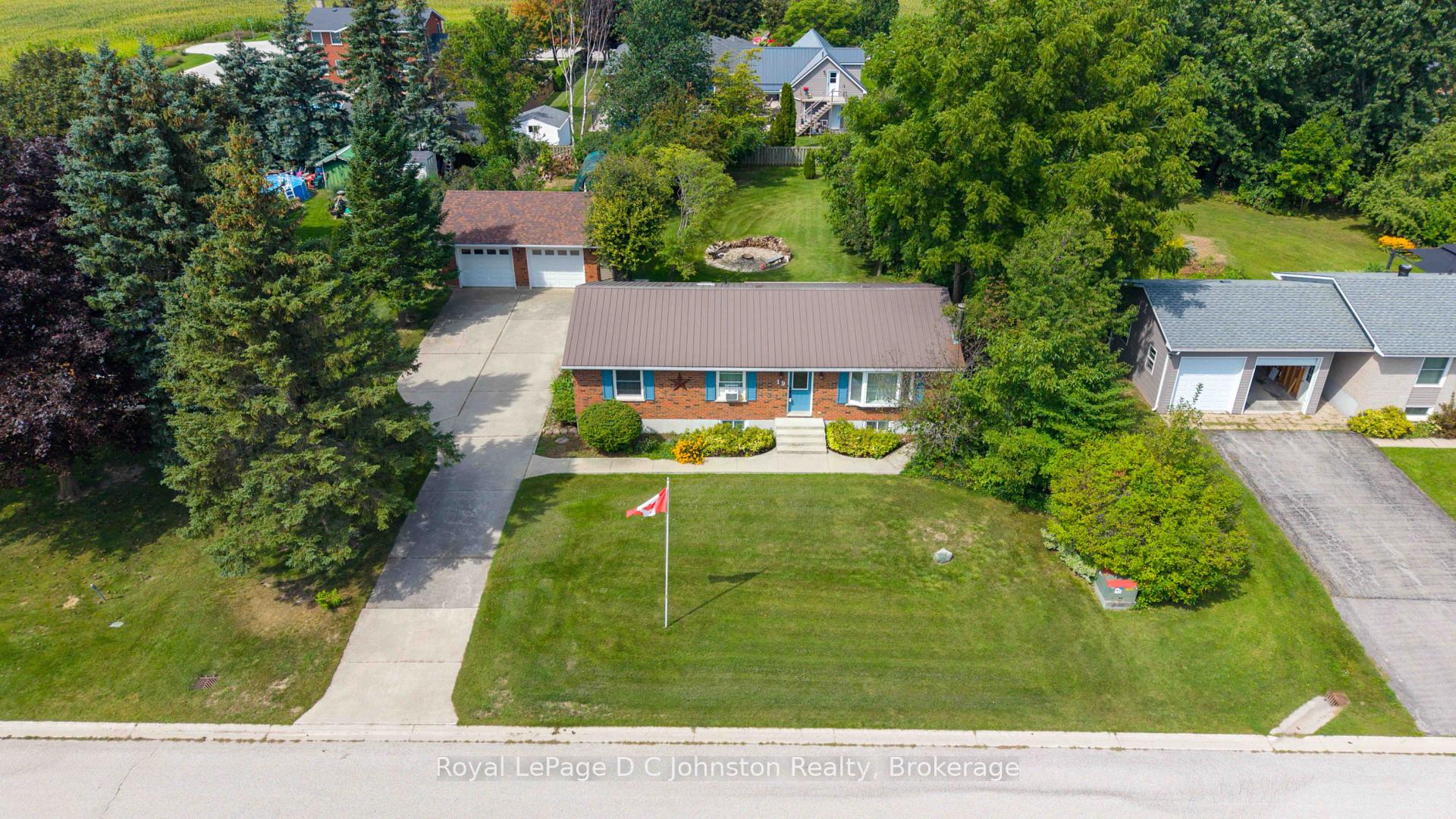 Photo 1 of 19 Smith Street, Kincardine — HOMEH