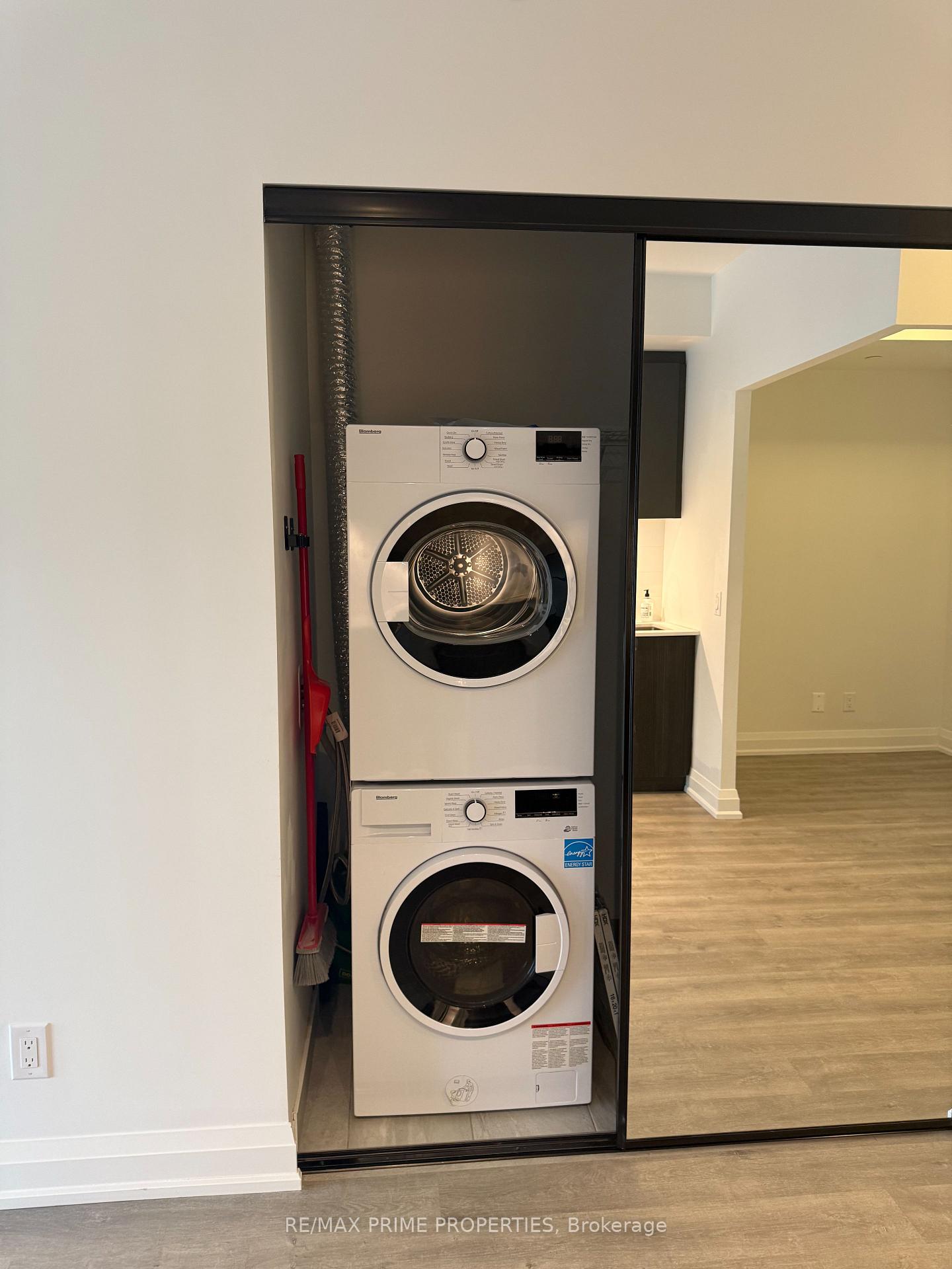 Photo 9 of Unit 807, 2369 Danforth Avenue, Toronto, East End-Danforth — HOMEH