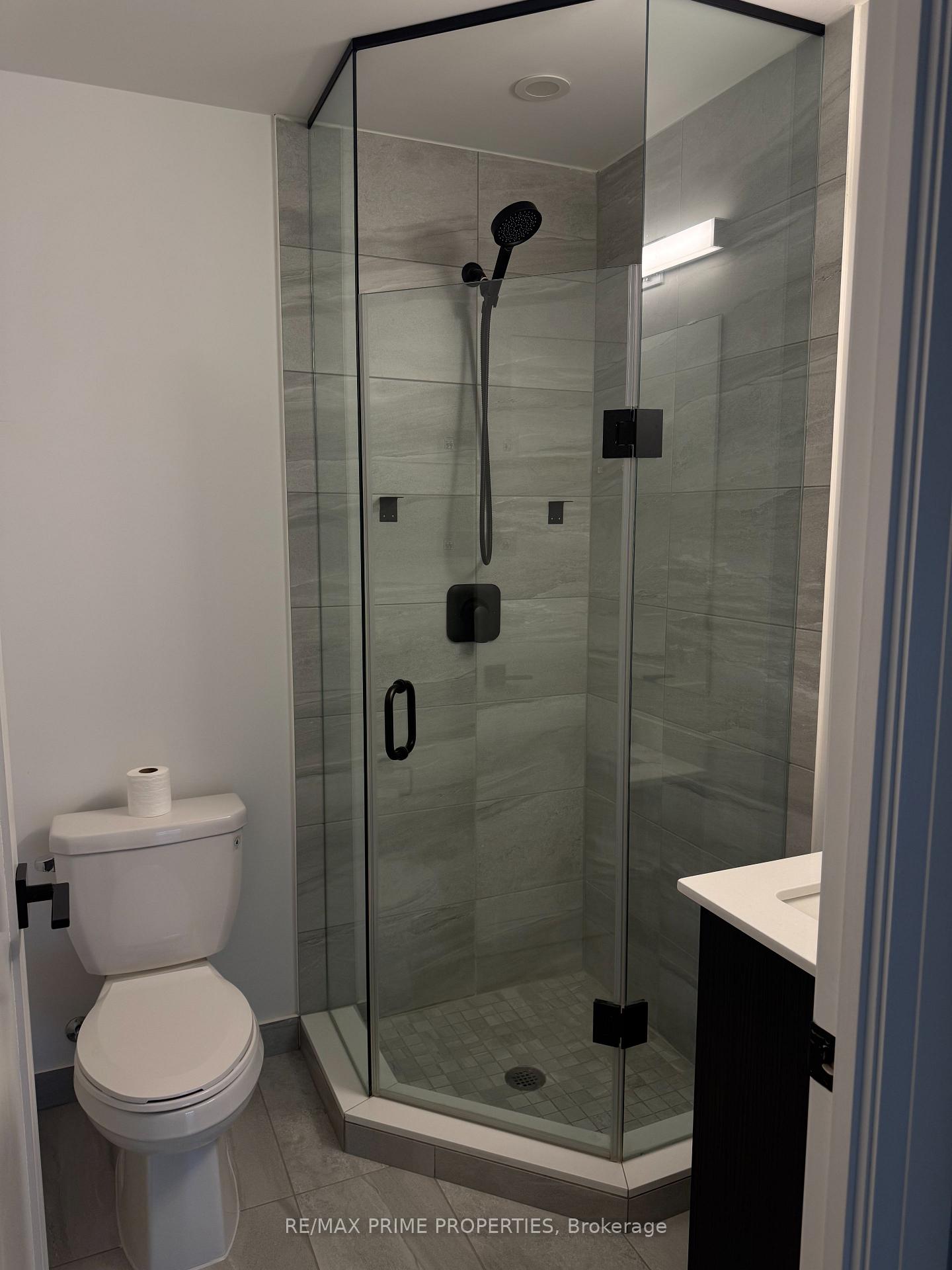 Photo 16 of Unit 807, 2369 Danforth Avenue, Toronto, East End-Danforth — HOMEH