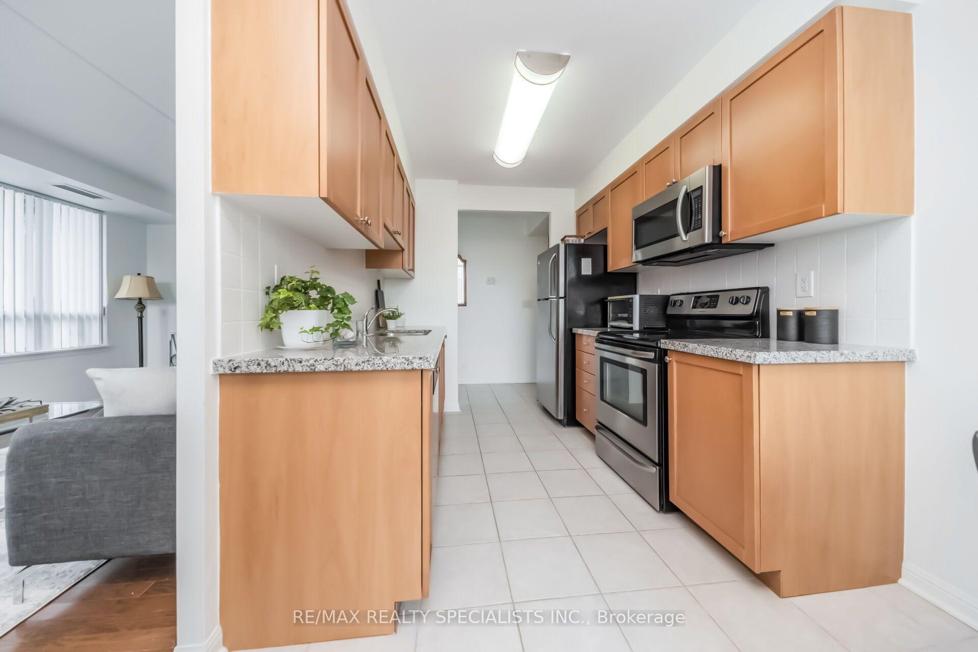 Photo 29 of Unit 314, 65 Via Rosedale, Brampton, Sandringham-Wellington — HOMEH
