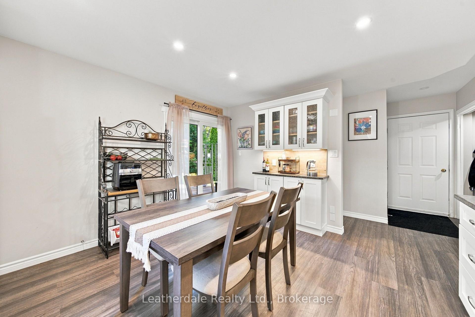 Photo 11 of 354 Arthur Street, Orillia — HOMEH