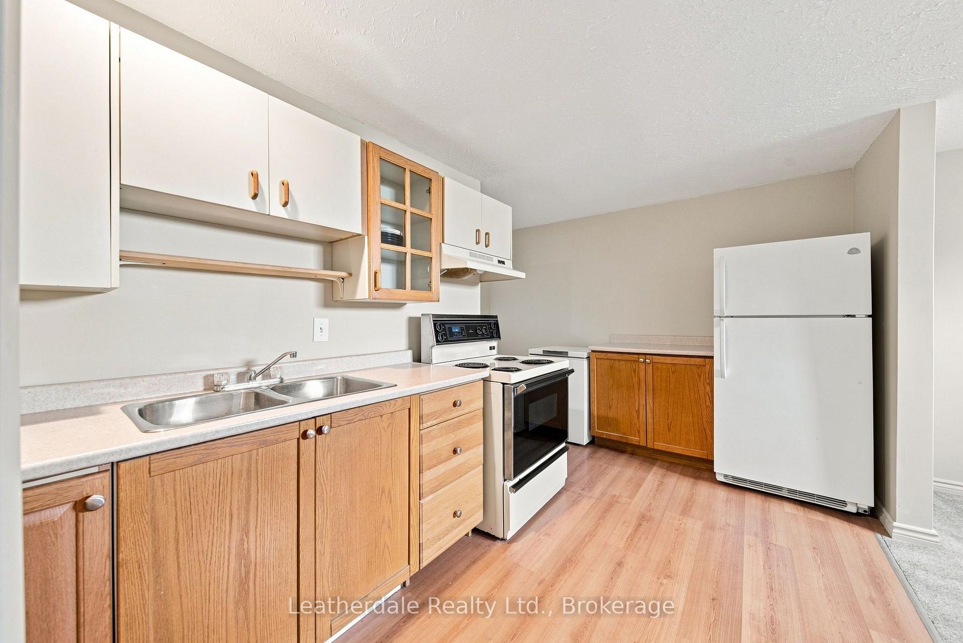 Photo 27 of 354 Arthur Street, Orillia — HOMEH