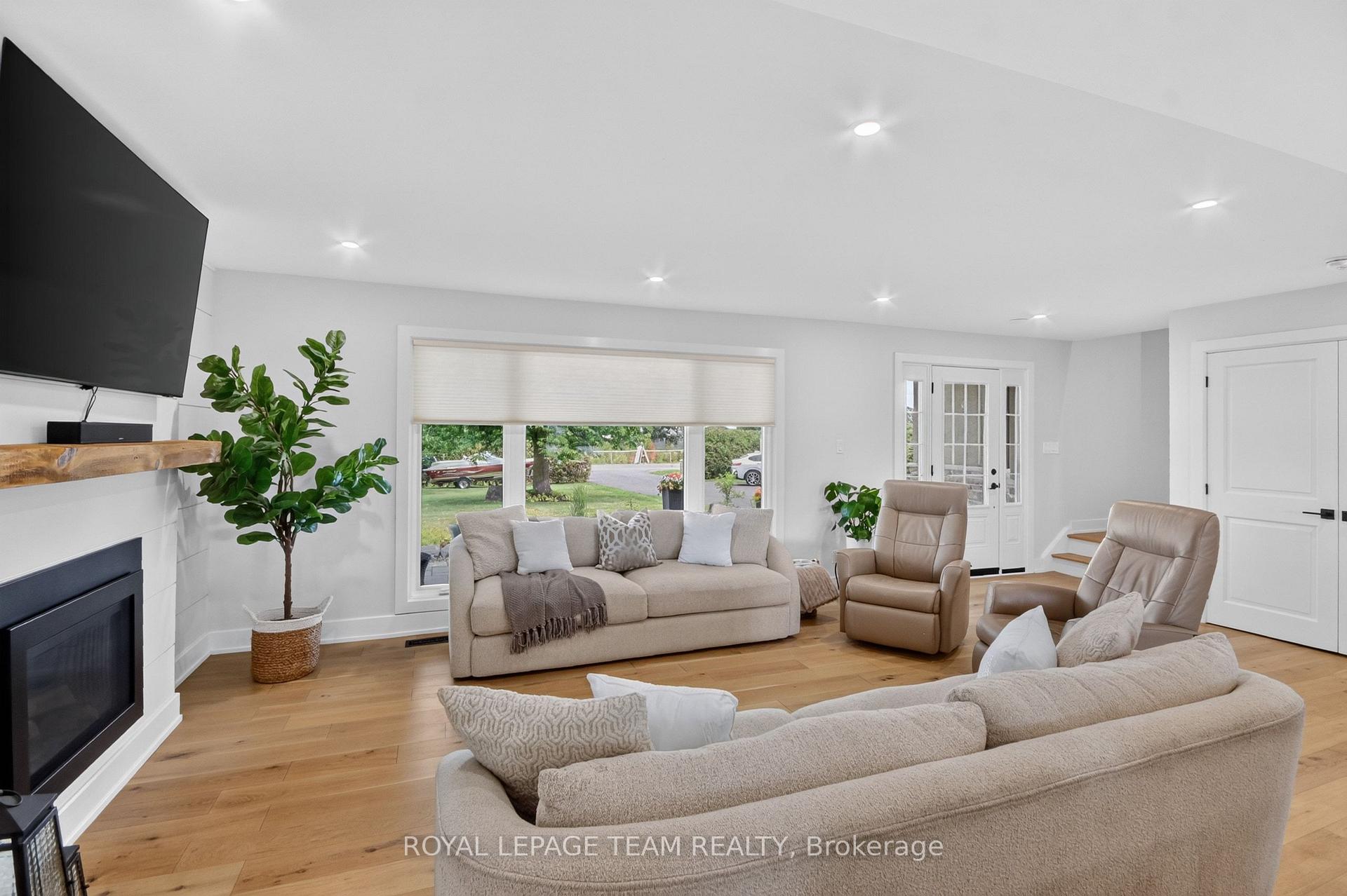 Photo 6 of 2710 River Road, Ottawa, Manotick East to Manotick Station — HOMEH