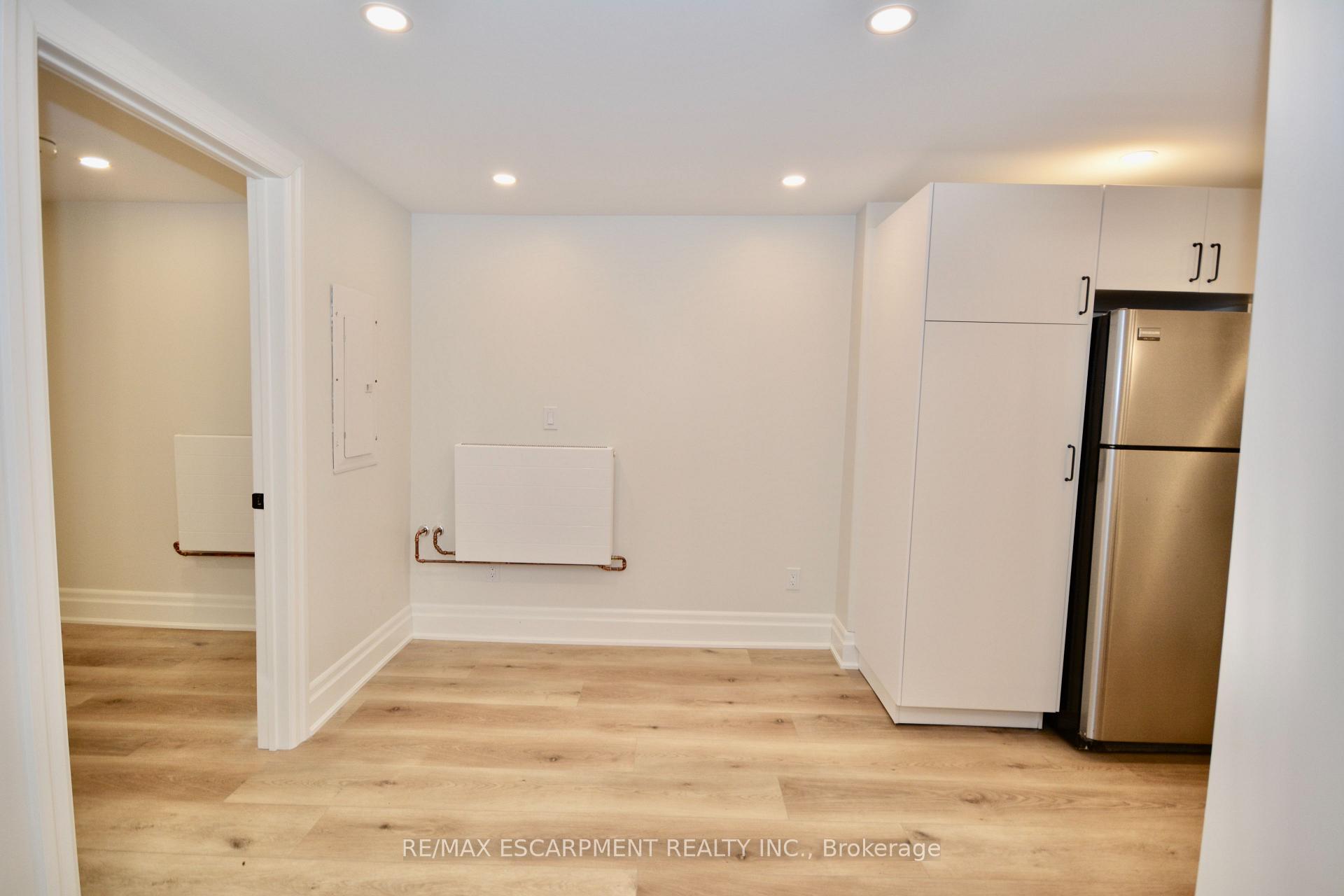 Photo 8 of Unit LOWER, 17 Inverness Avenue W, Hamilton, Mountview — HOMEH