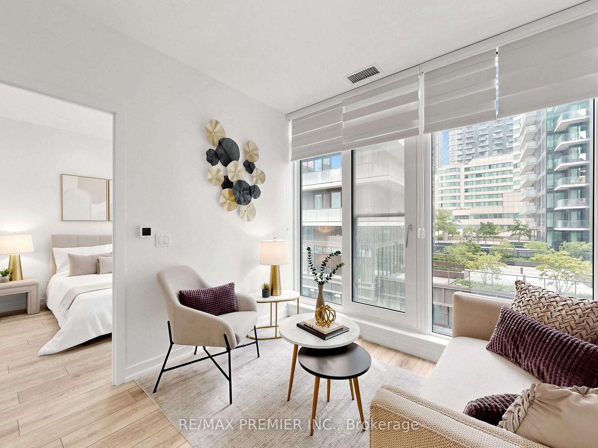 Photo 7 of Unit 1007, 55 Mercer Street, Toronto, Waterfront Communities — HOMEH