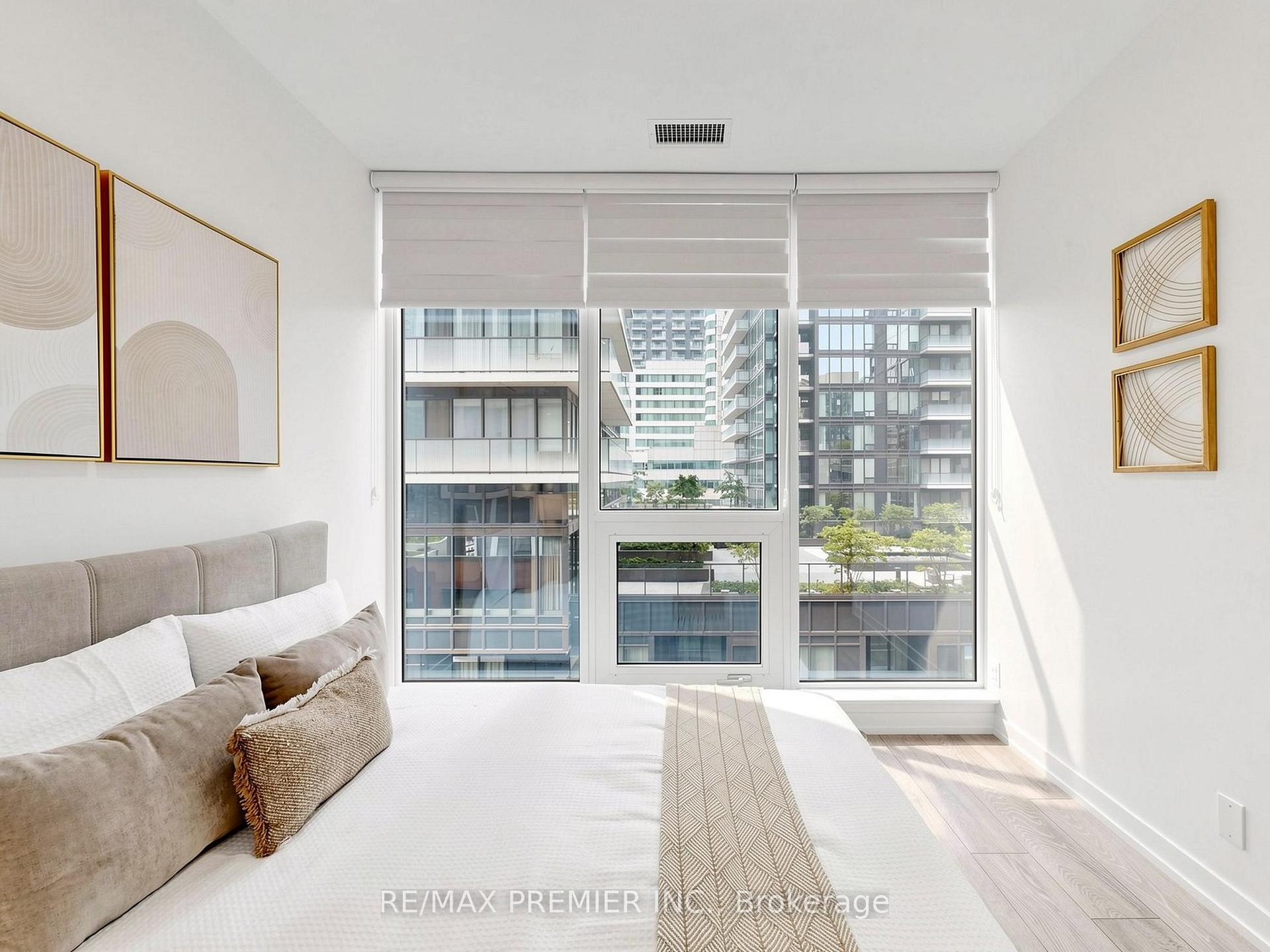 Photo 16 of Unit 1007, 55 Mercer Street, Toronto, Waterfront Communities — HOMEH