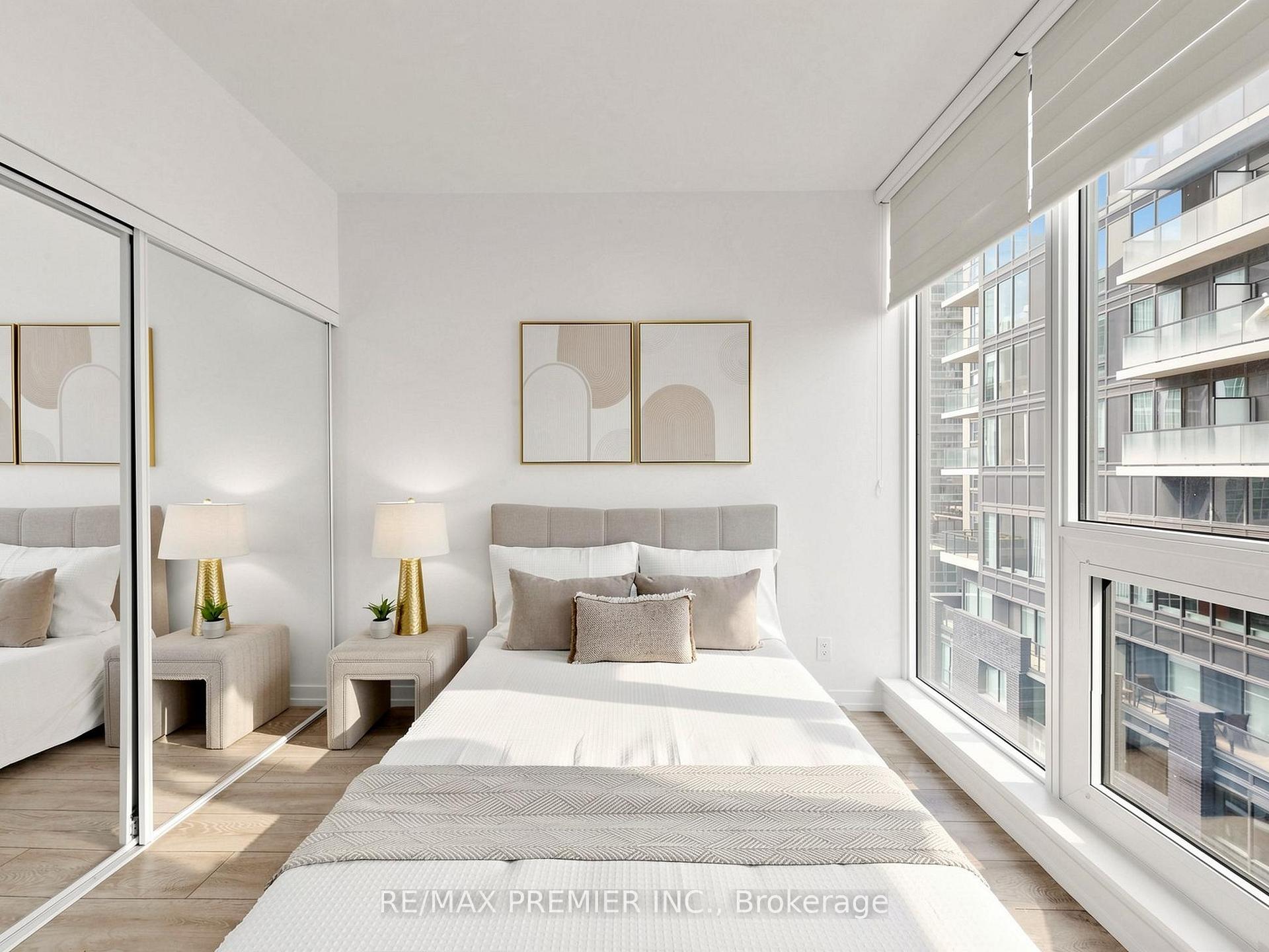 Photo 19 of Unit 1007, 55 Mercer Street, Toronto, Waterfront Communities — HOMEH