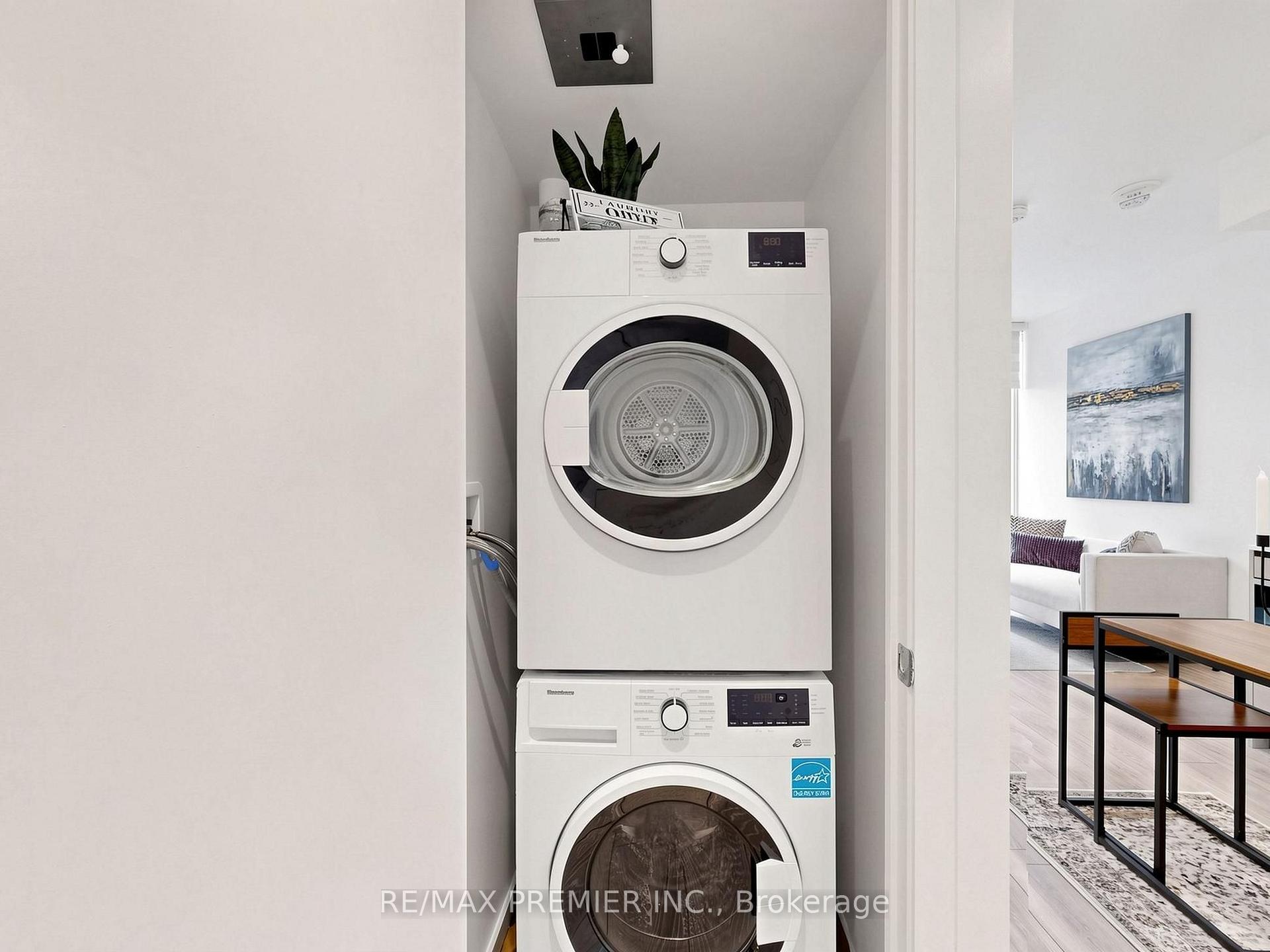 Photo 24 of Unit 1007, 55 Mercer Street, Toronto, Waterfront Communities — HOMEH