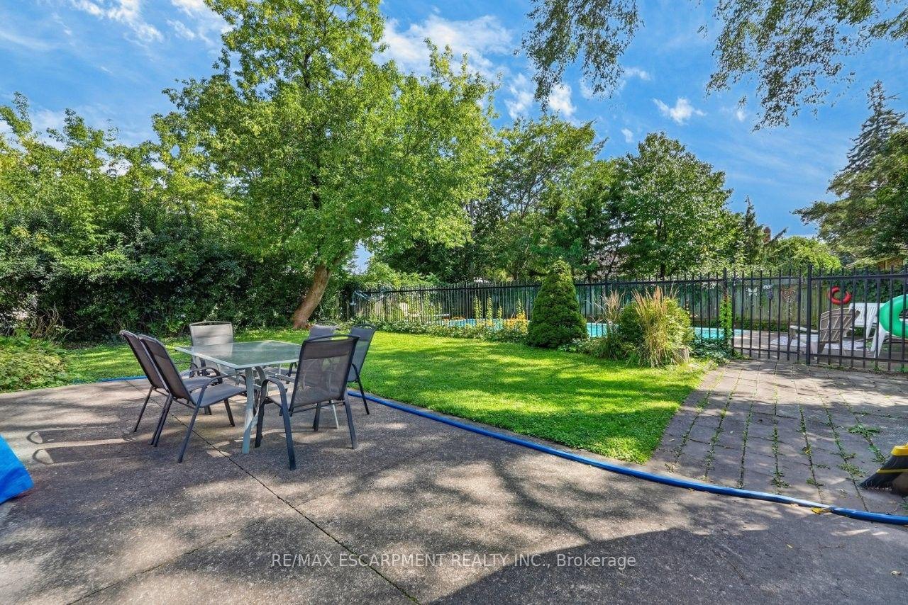Photo 16 of 16 Byrne Boulevard, St. Catharines, Glendale/Glenridge — HOMEH