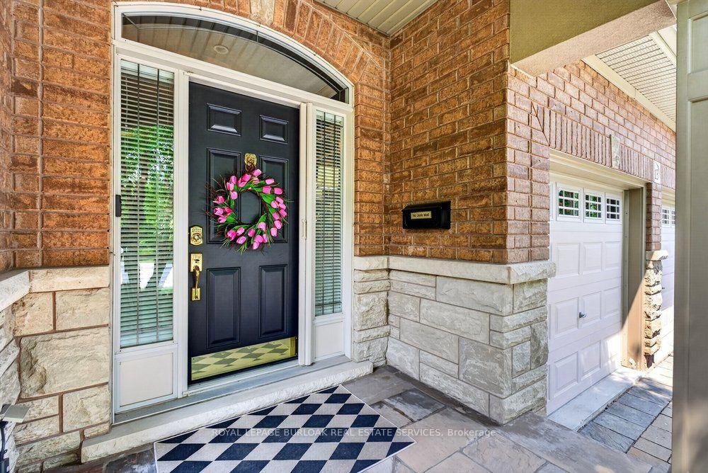 Photo 3 of Unit 13, 976 Shadeland Avenue, Burlington, LaSalle — HOMEH