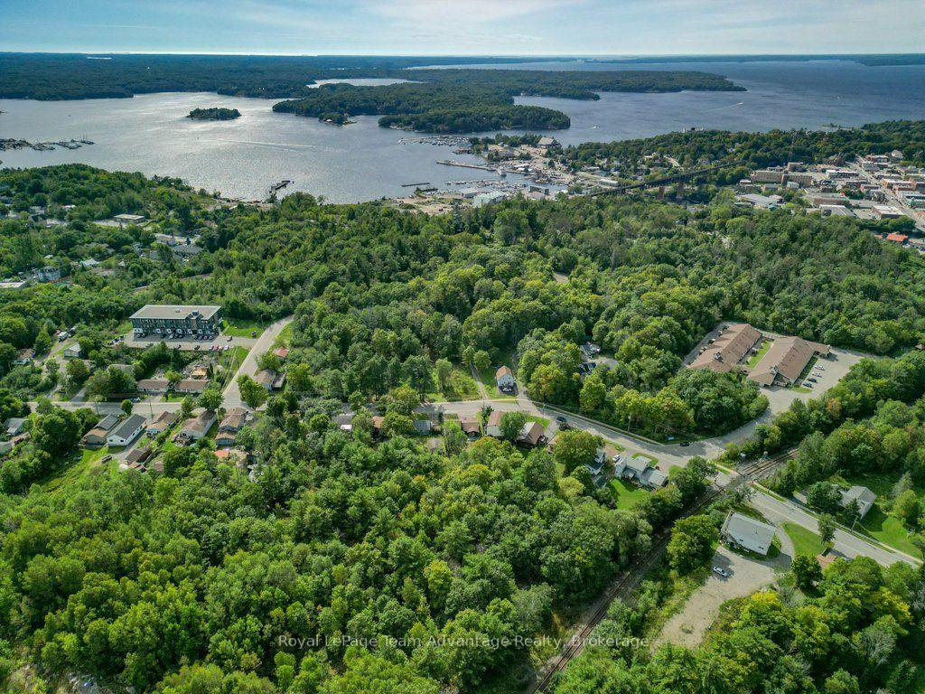 Photo 43 of 30A Forest Street, Parry Sound — HOMEH