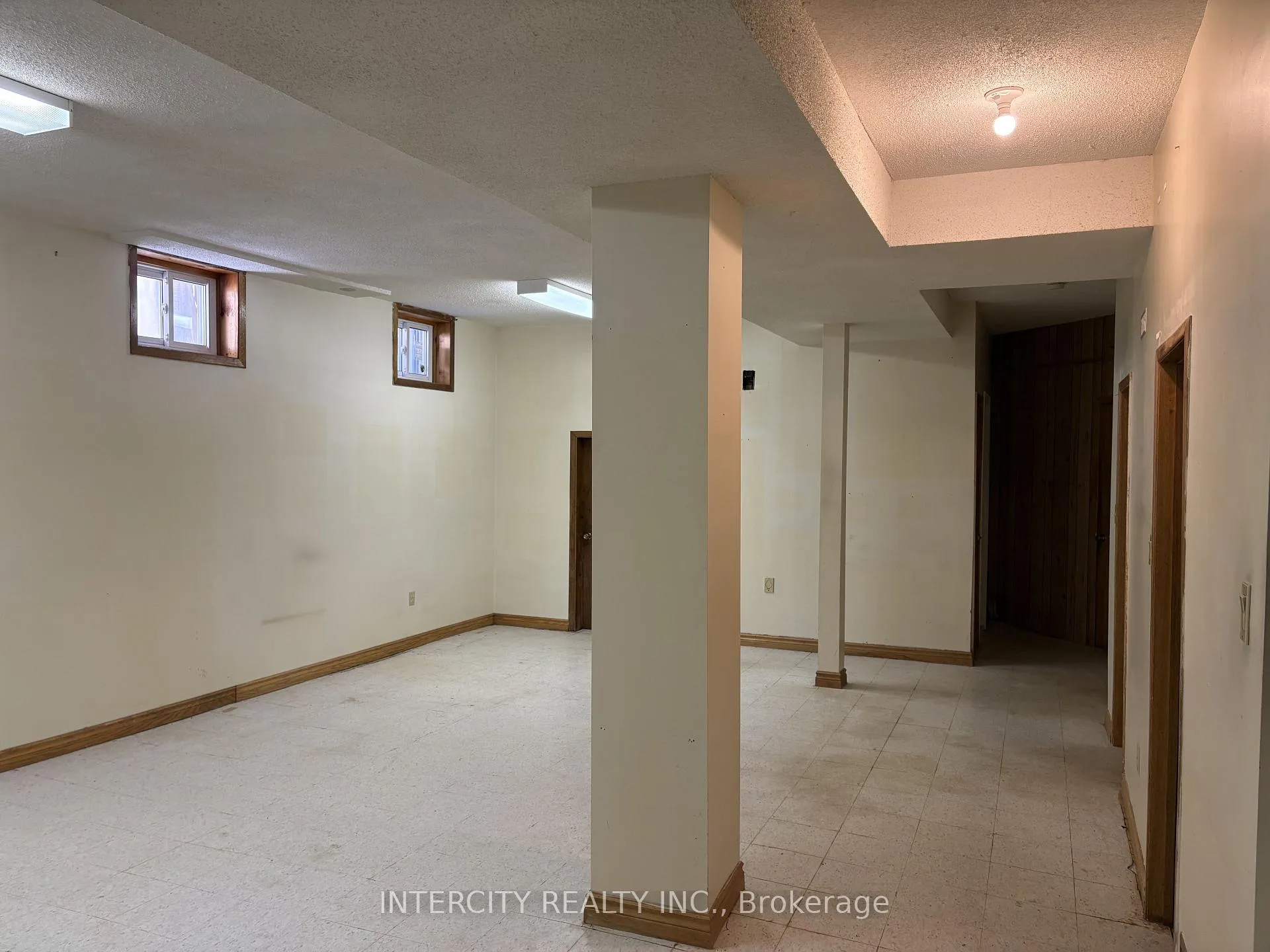 Photo 47 of 67 Sonny Street, Vaughan, Maple — HOMEH