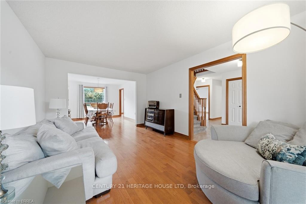 Photo 12 of 92 National Drive, Hamilton, Gershome — HOMEH