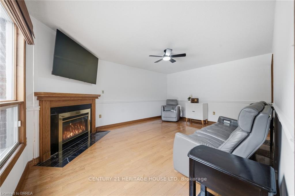Photo 20 of 92 National Drive, Hamilton, Gershome — HOMEH
