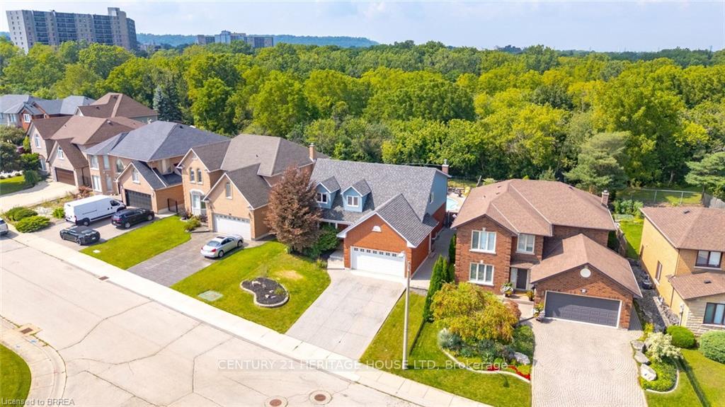 Photo 42 of 92 National Drive, Hamilton, Gershome — HOMEH