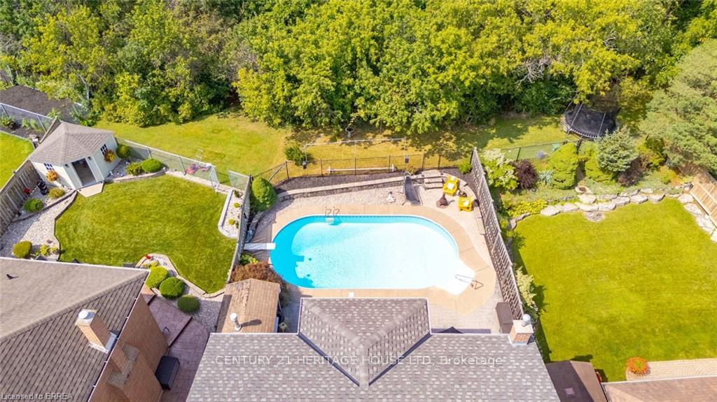 Photo 43 of 92 National Drive, Hamilton, Gershome — HOMEH