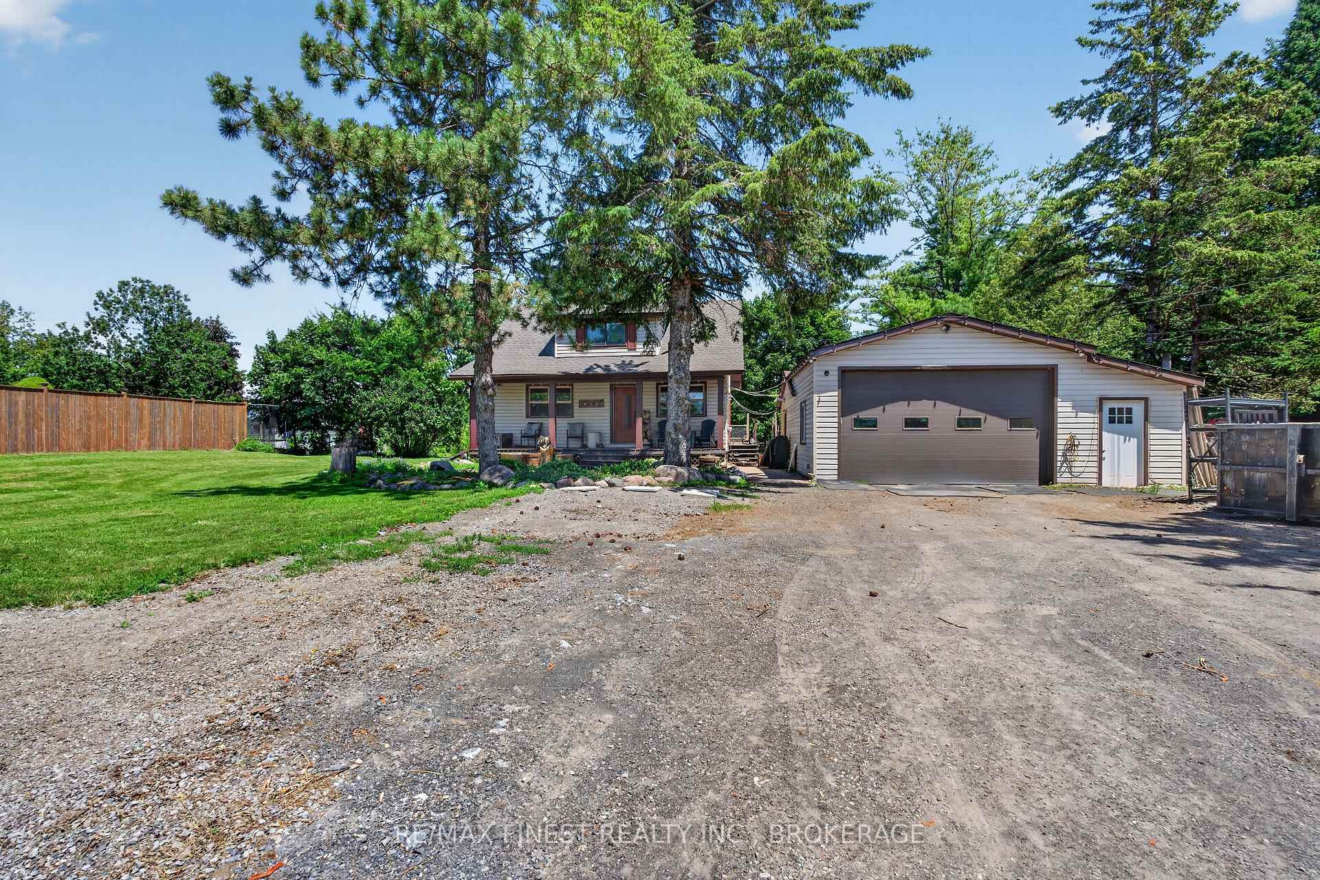 Photo 3 of 2270 Mcivor Road, Kingston, City North of 401 — HOMEH