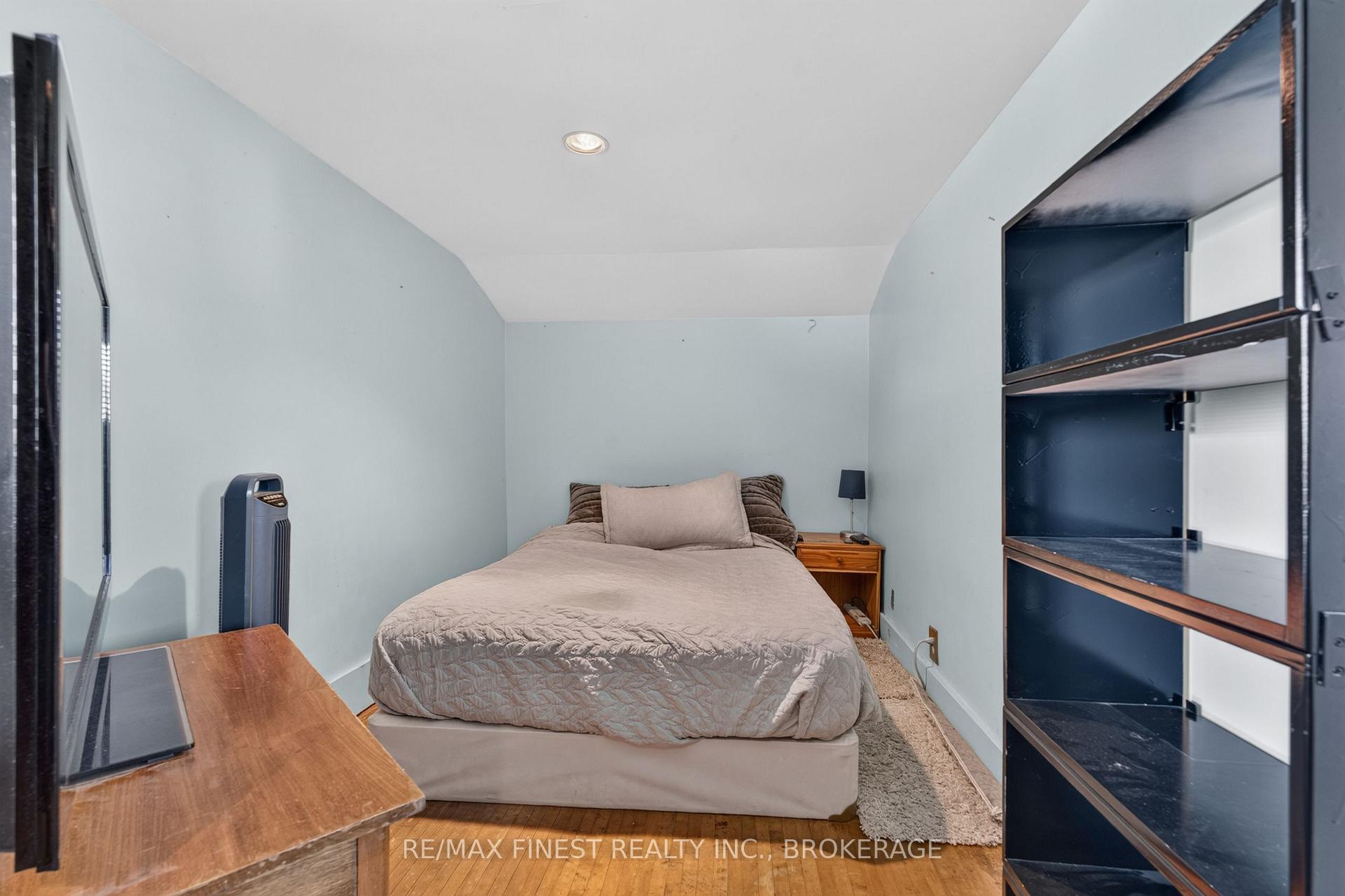 Photo 23 of 2270 Mcivor Road, Kingston, City North of 401 — HOMEH