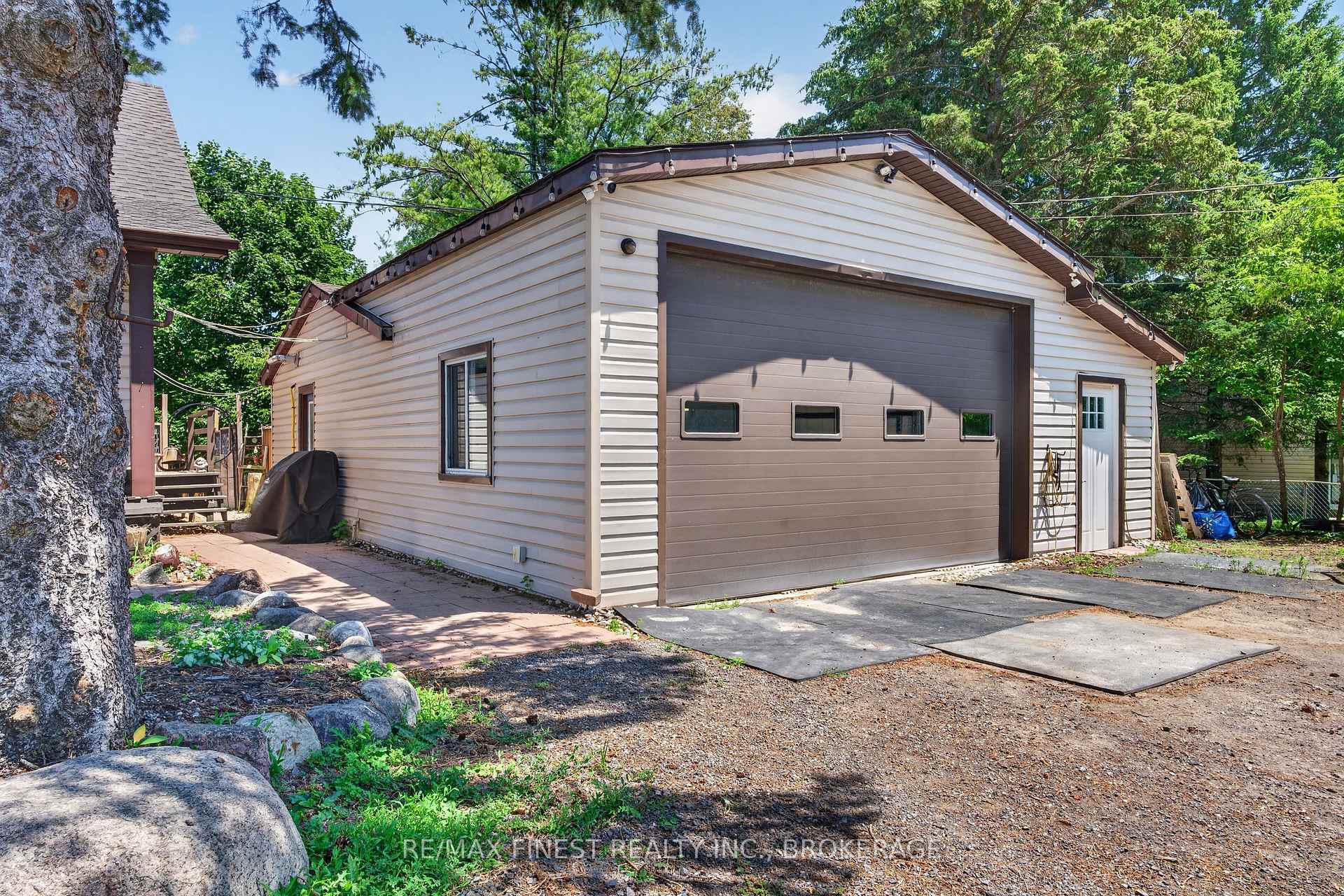 Photo 32 of 2270 Mcivor Road, Kingston, City North of 401 — HOMEH