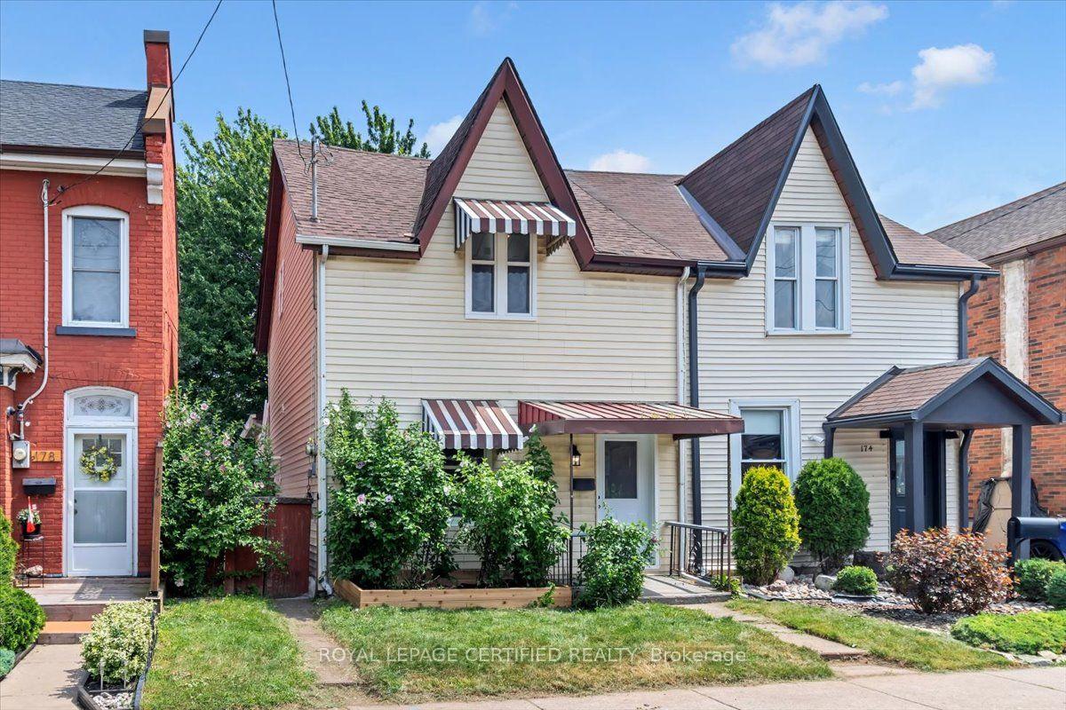 Photo 2 of 176 Emerald Street N, Hamilton, Landsdale — HOMEH