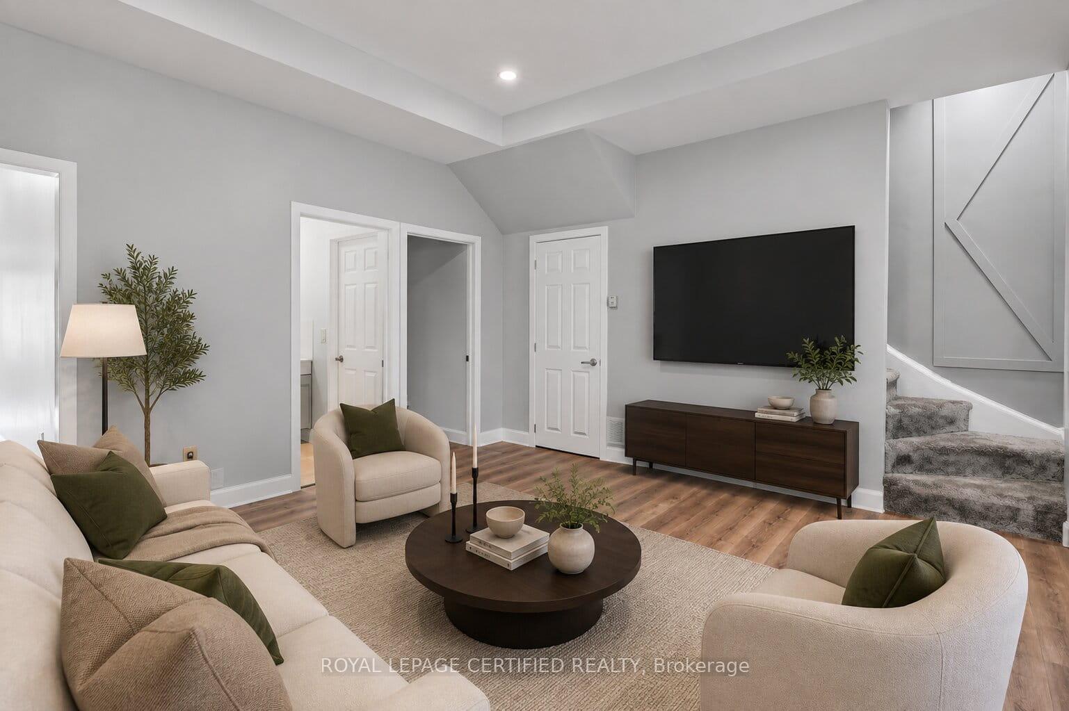 Photo 10 of 176 Emerald Street N, Hamilton, Landsdale — HOMEH