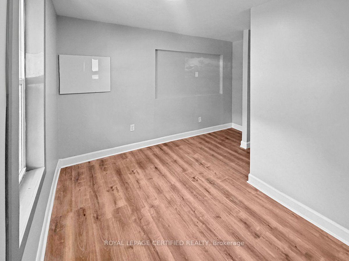 Photo 20 of 176 Emerald Street N, Hamilton, Landsdale — HOMEH