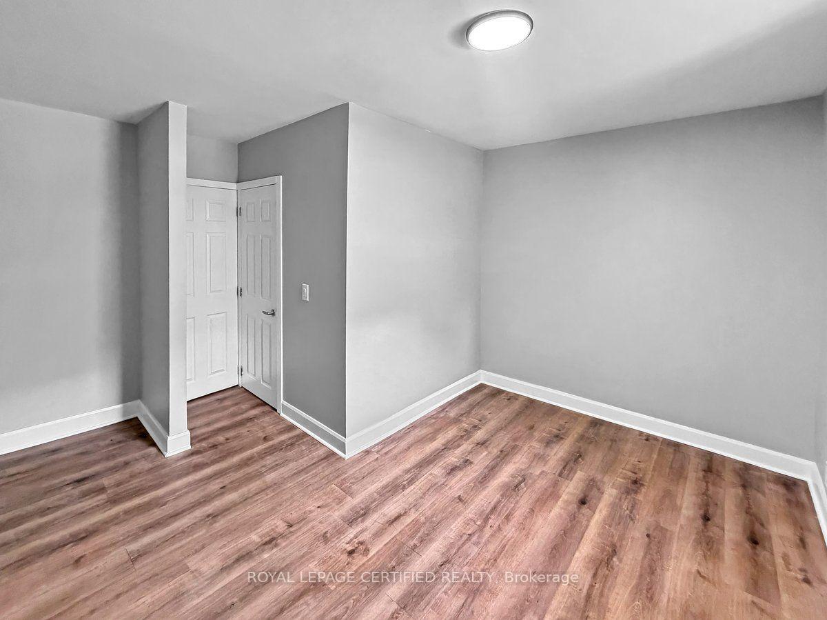 Photo 21 of 176 Emerald Street N, Hamilton, Landsdale — HOMEH