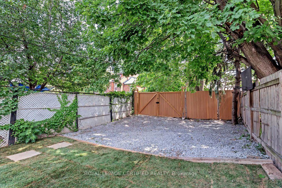 Photo 35 of 176 Emerald Street N, Hamilton, Landsdale — HOMEH