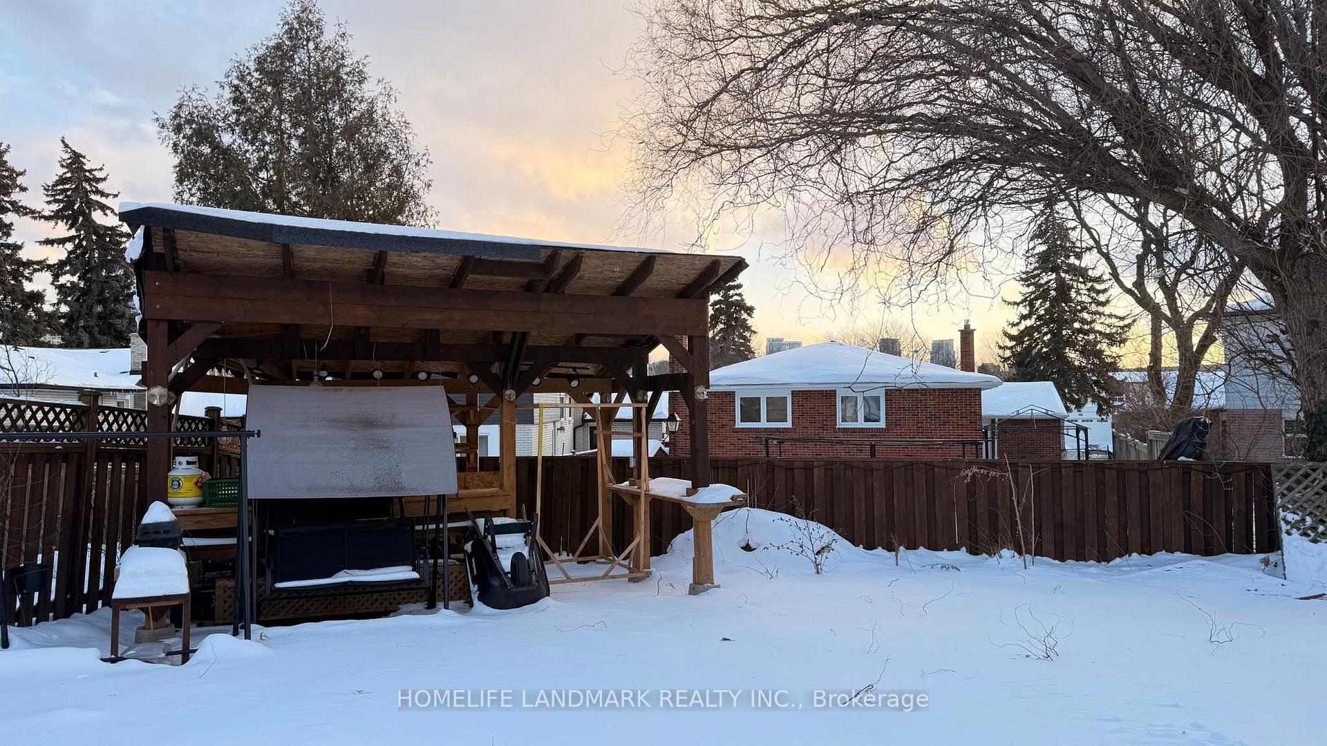 Photo 24 of 26 Kentish Crescent, Scarborough, Agincourt South-Malvern West — HOMEH