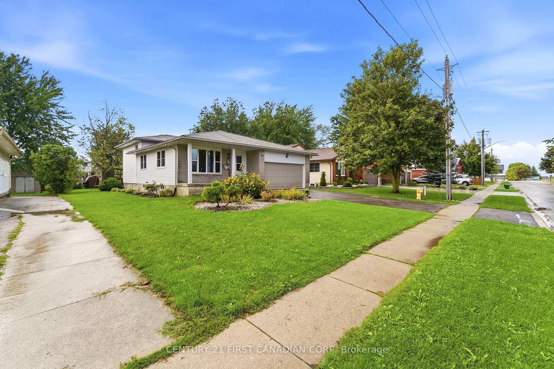 Photo 2 of 71 Edward Street, Mapleton, Rural Mapleton — HOMEH