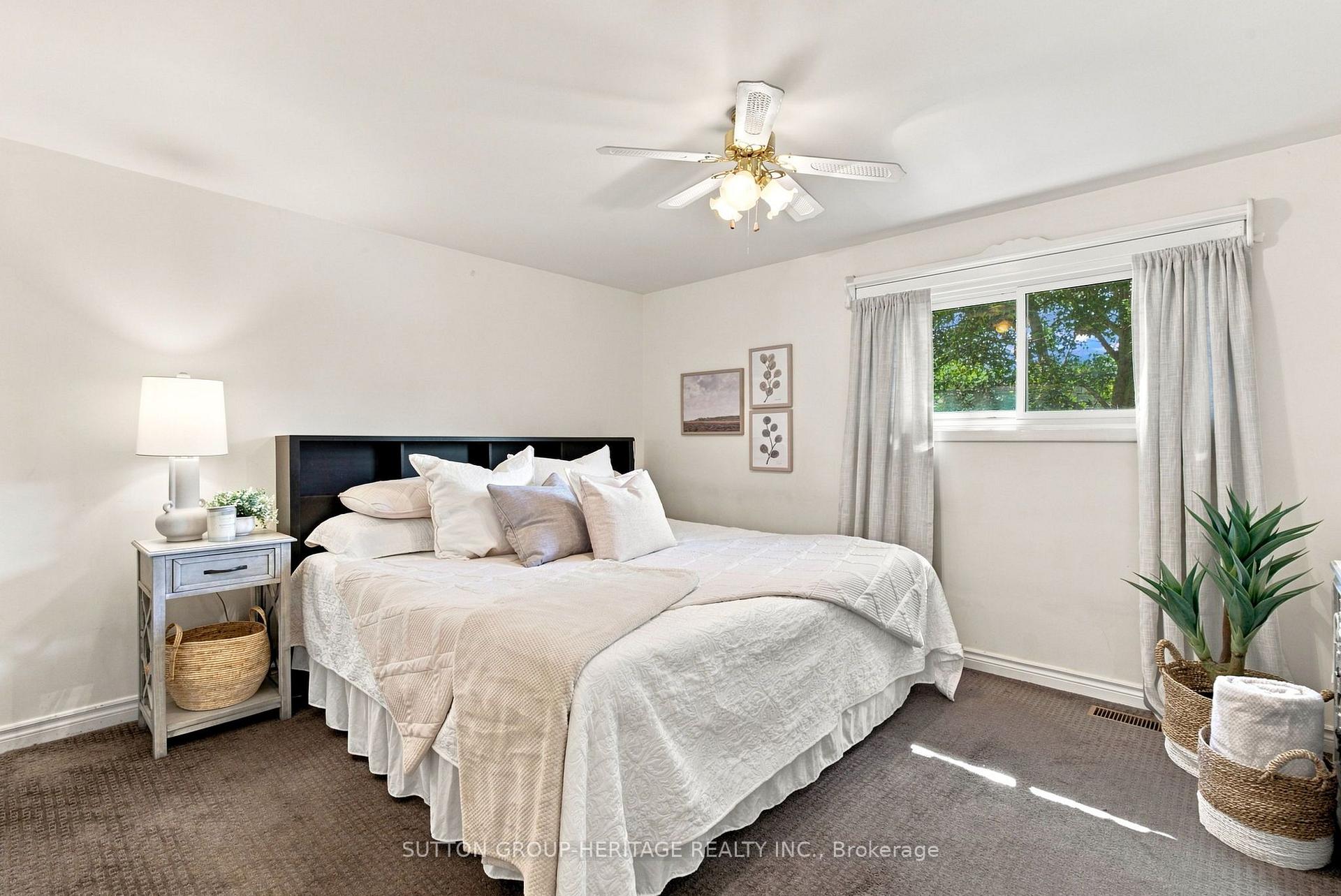 Photo 10 of 843 Carnation Court, Oshawa, Donevan — HOMEH