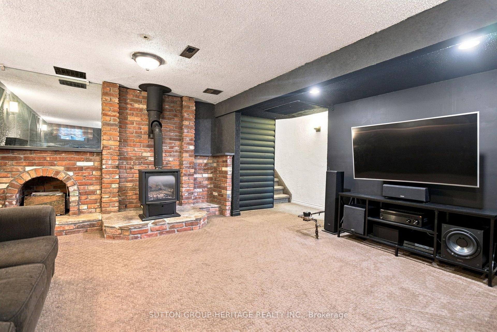 Photo 19 of 843 Carnation Court, Oshawa, Donevan — HOMEH