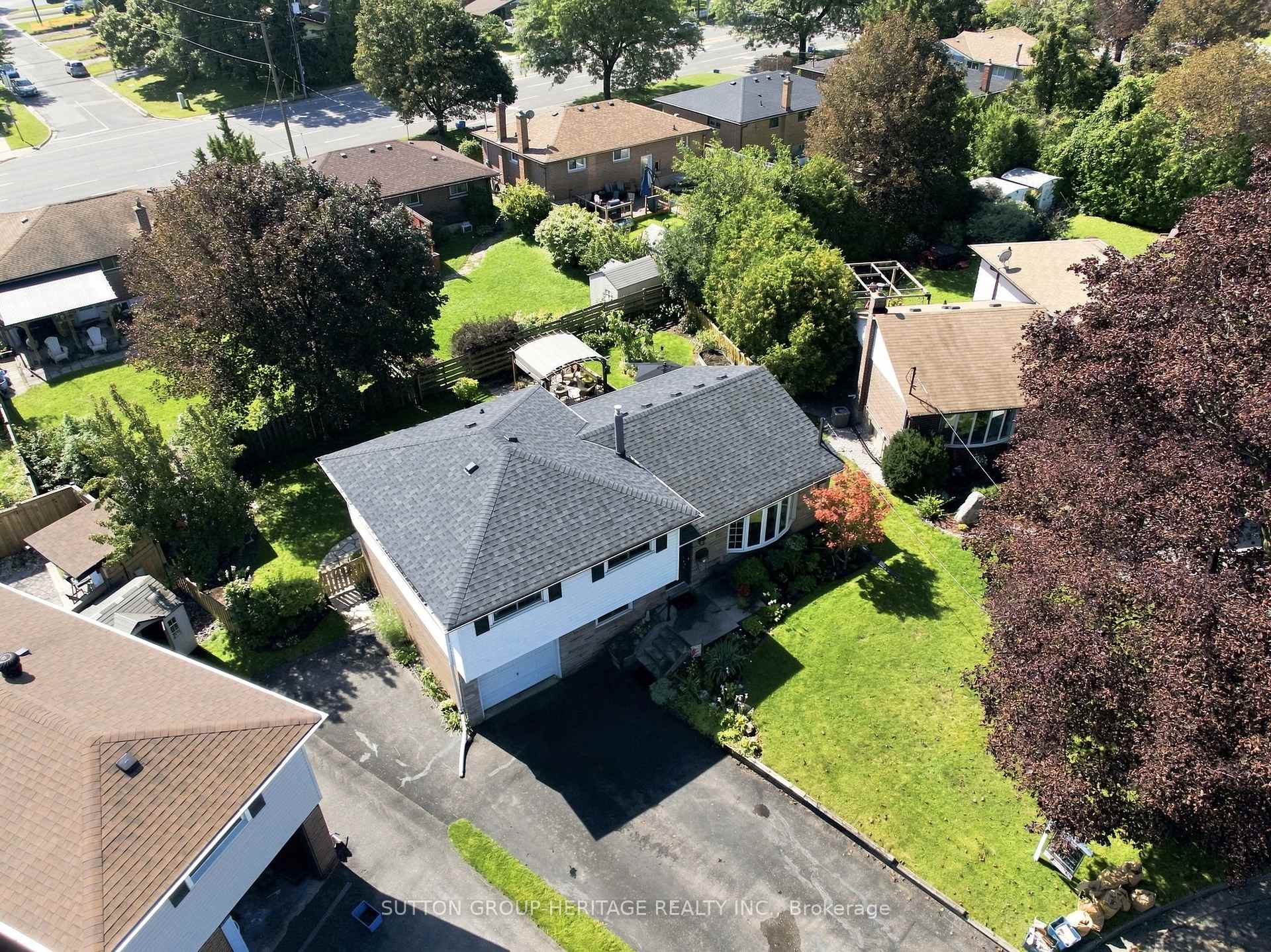 Photo 21 of 843 Carnation Court, Oshawa, Donevan — HOMEH