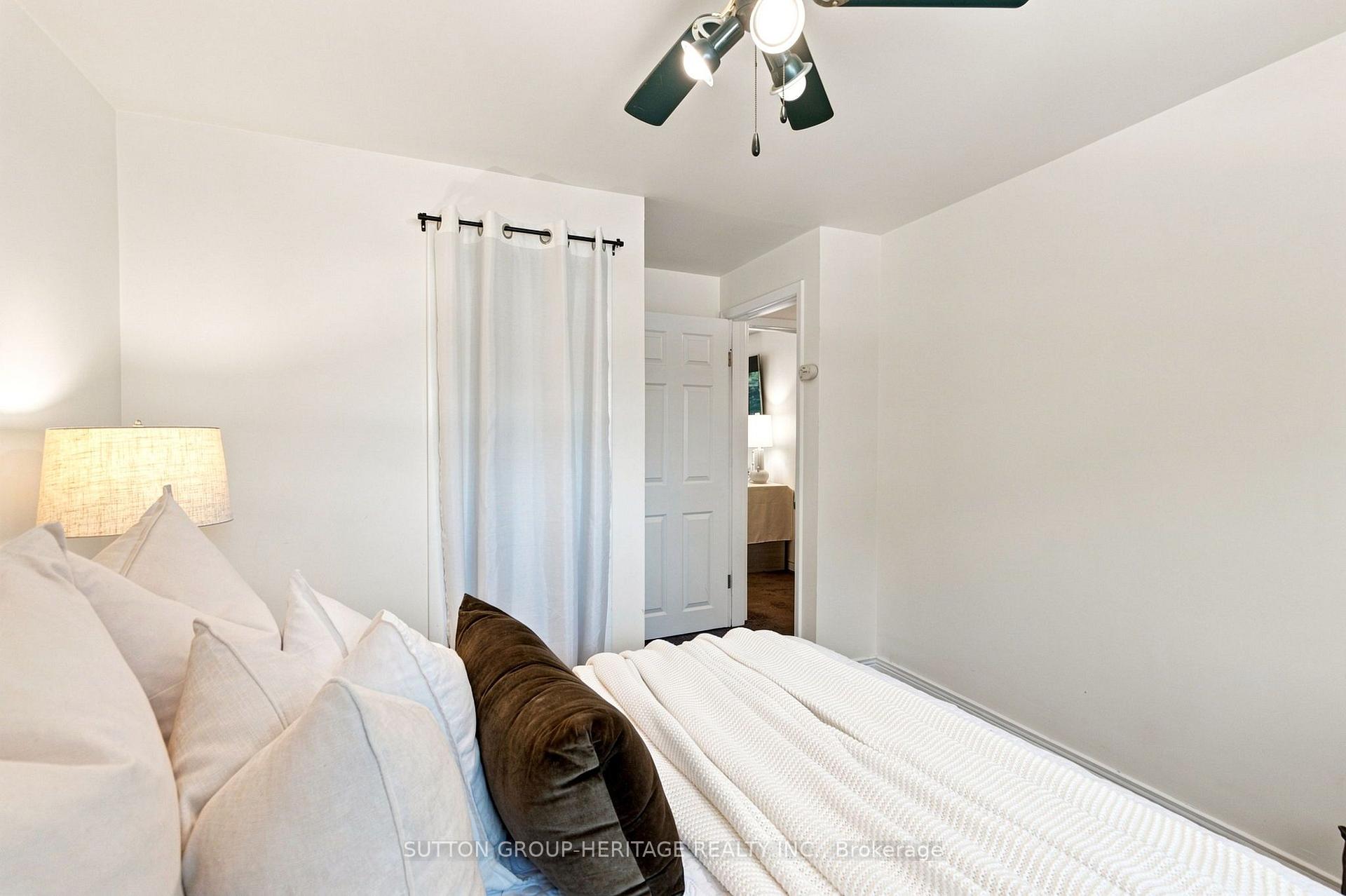 Photo 40 of 843 Carnation Court, Oshawa, Donevan — HOMEH