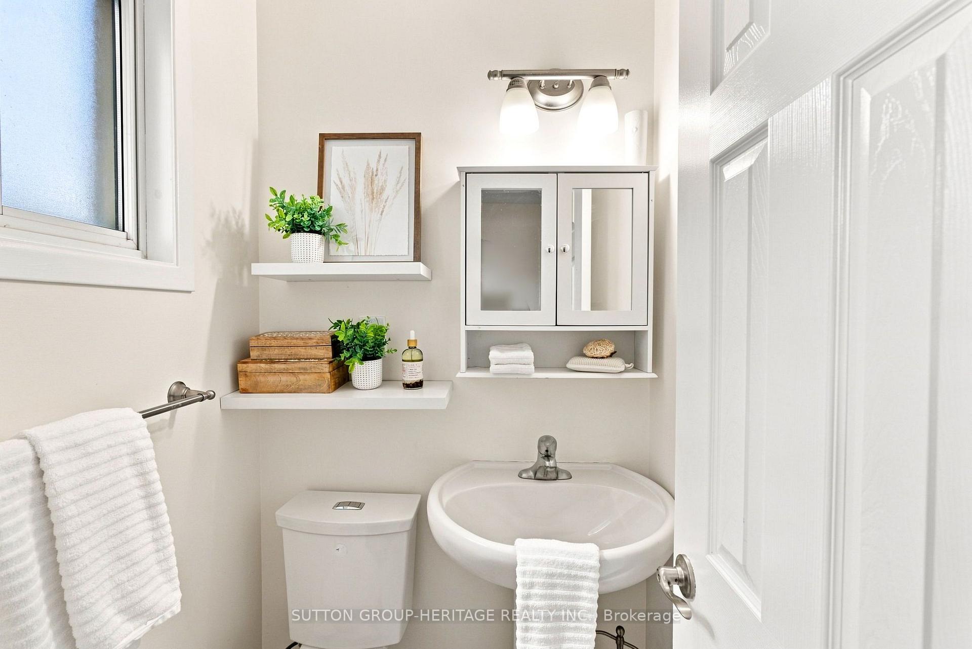 Photo 45 of 843 Carnation Court, Oshawa, Donevan — HOMEH