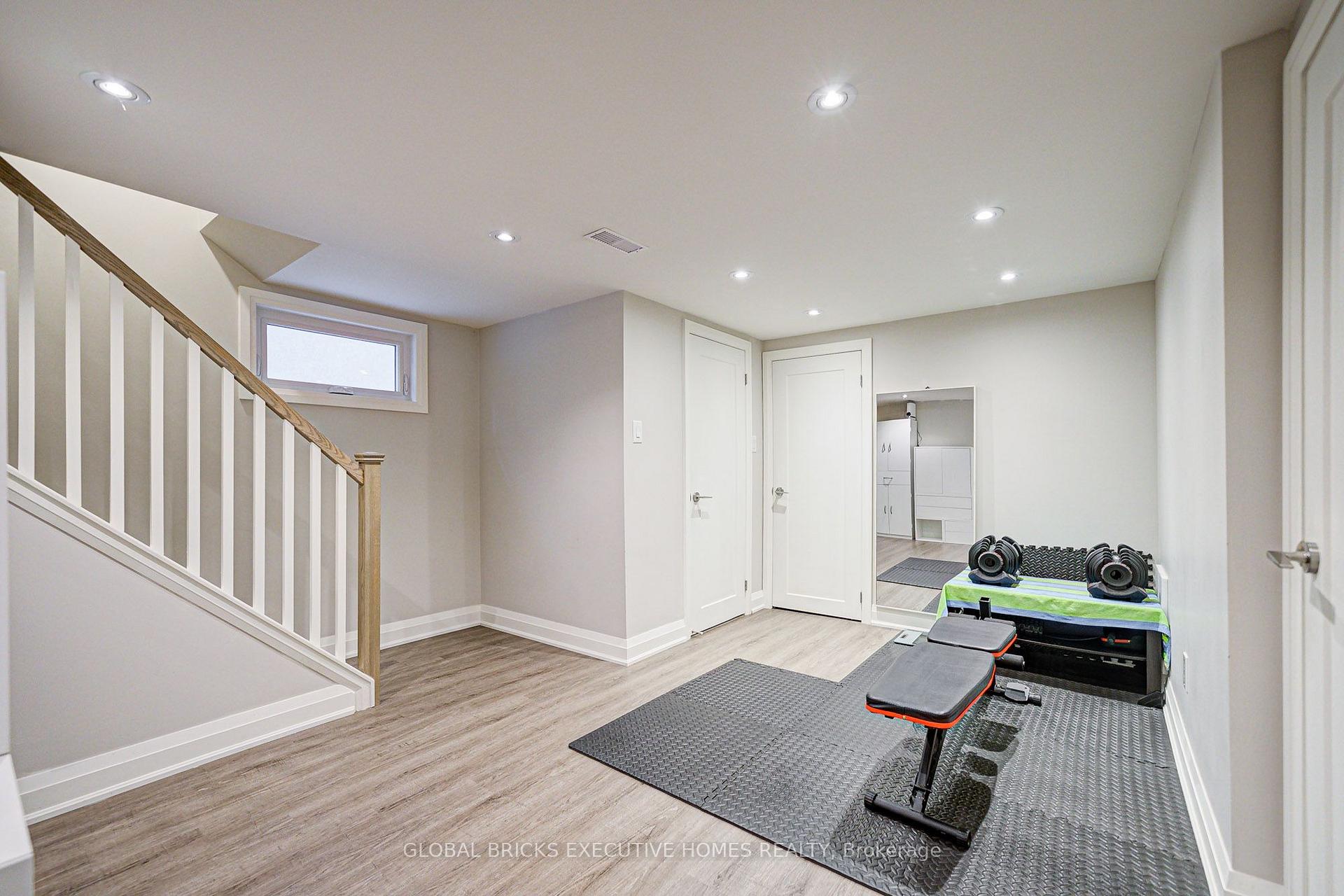 Photo 21 of 6 Cardigan Road, Etobicoke, Stonegate-Queensway — HOMEH