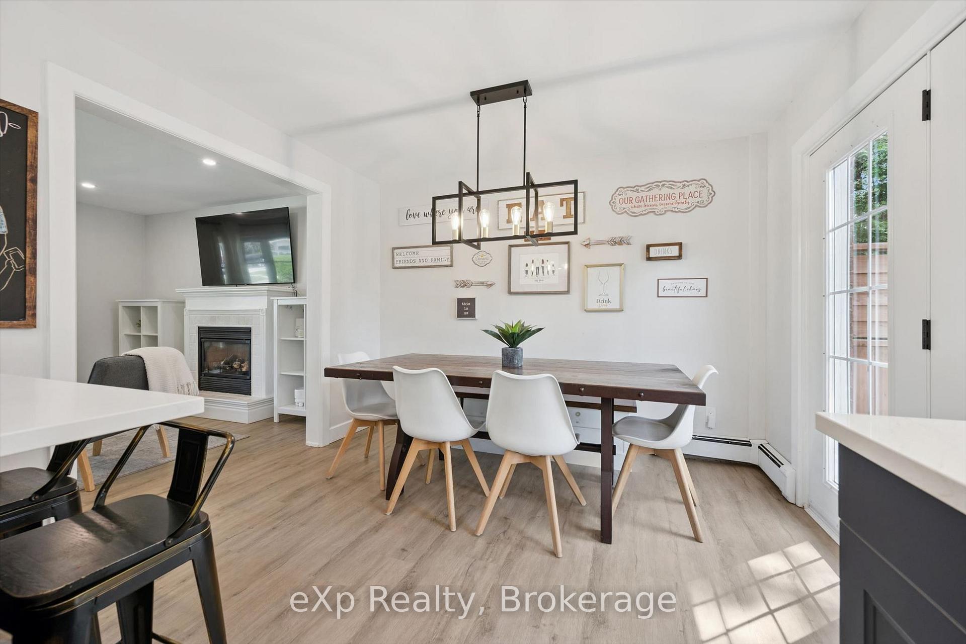 Photo 11 of 17 Carmine Place, Guelph, Victoria North — HOMEH