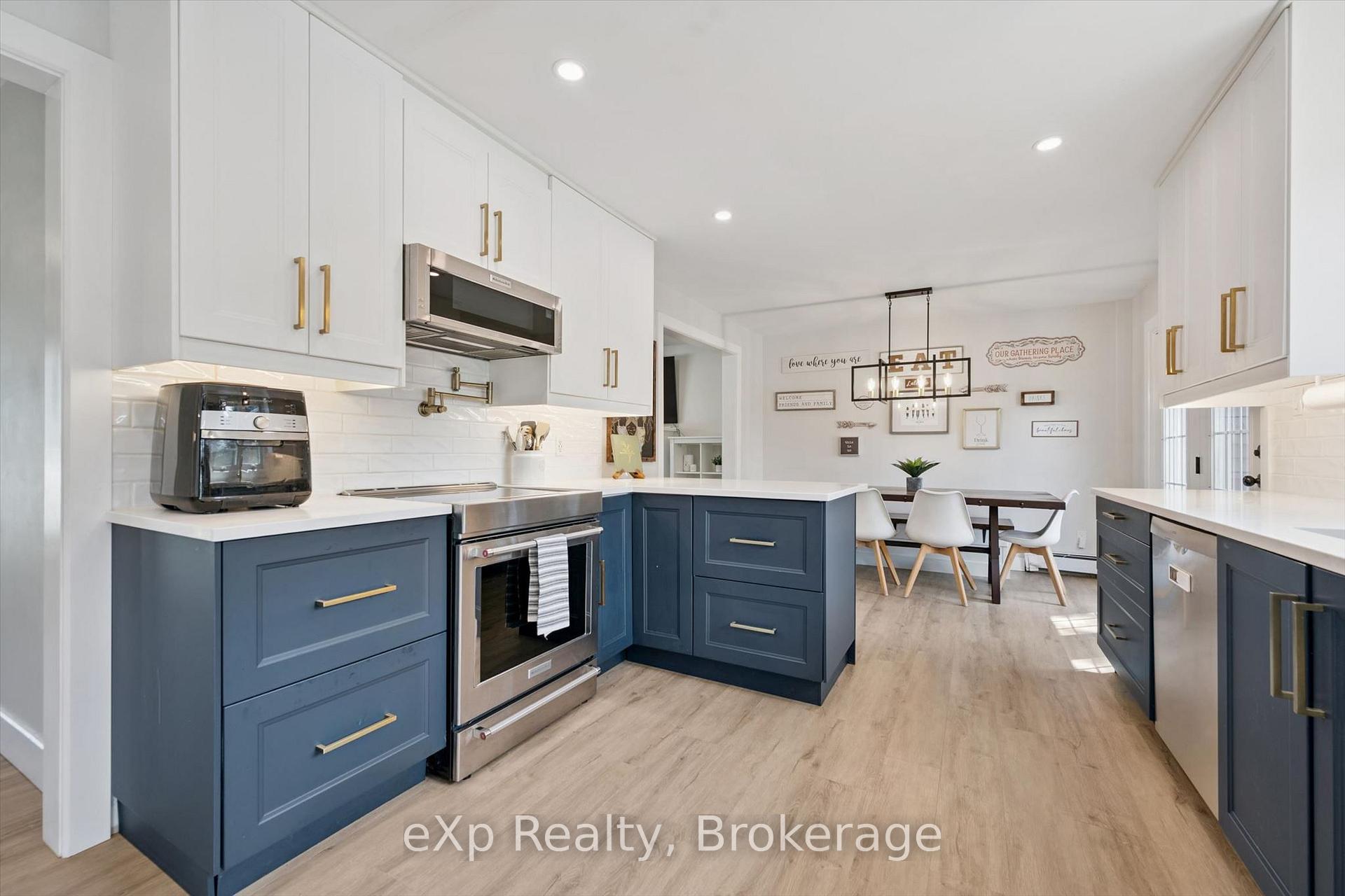 Photo 16 of 17 Carmine Place, Guelph, Victoria North — HOMEH