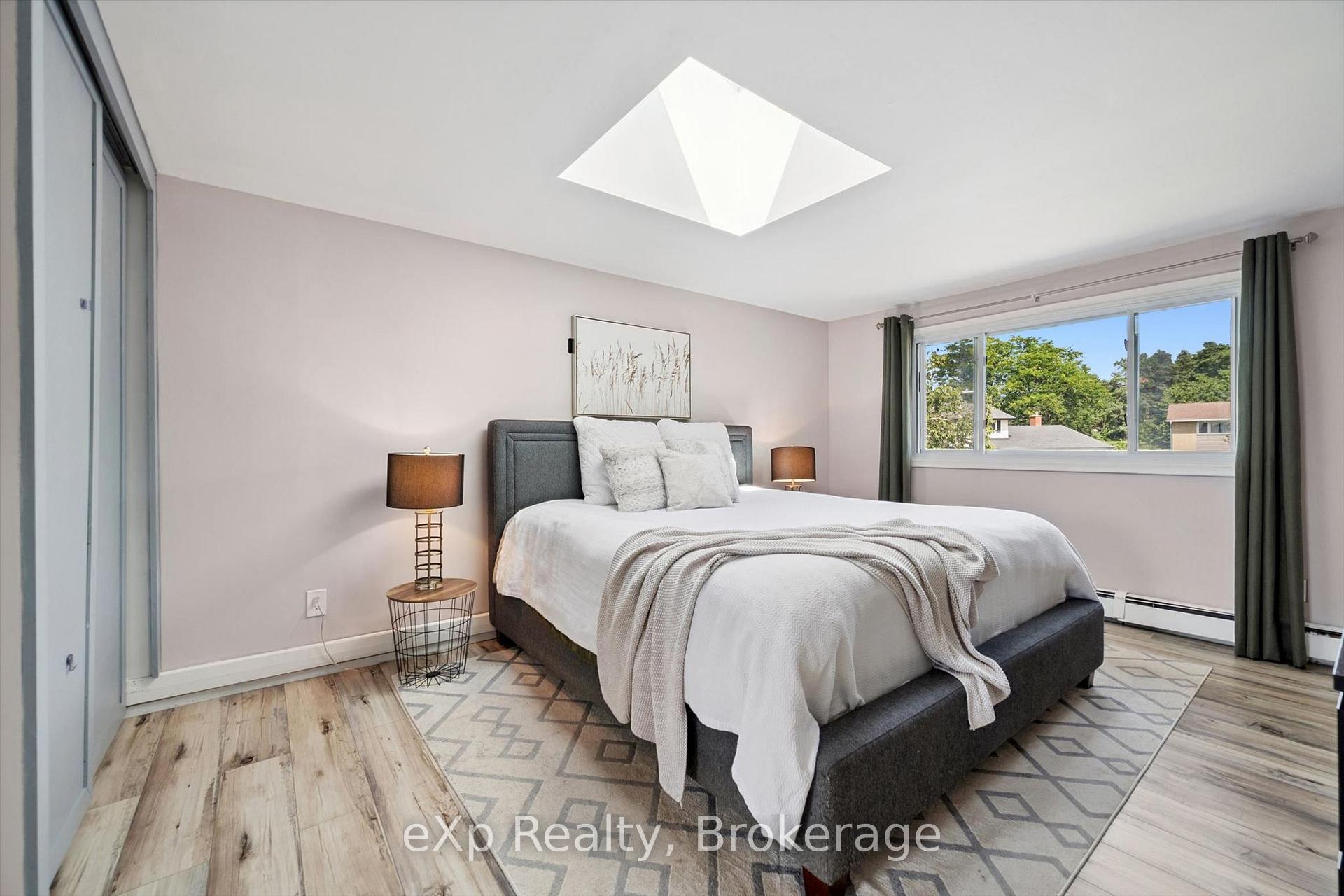Photo 27 of 17 Carmine Place, Guelph, Victoria North — HOMEH