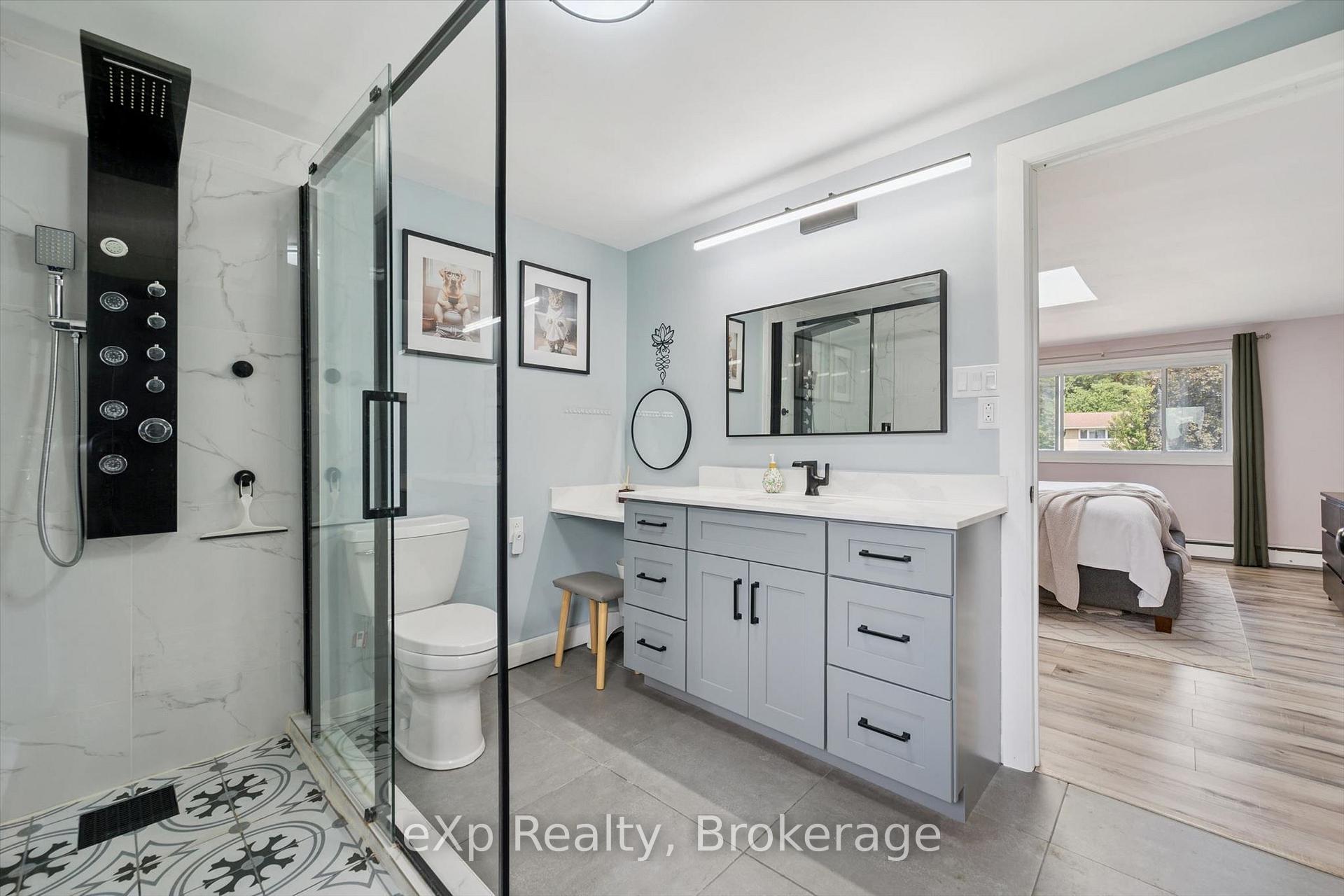 Photo 29 of 17 Carmine Place, Guelph, Victoria North — HOMEH