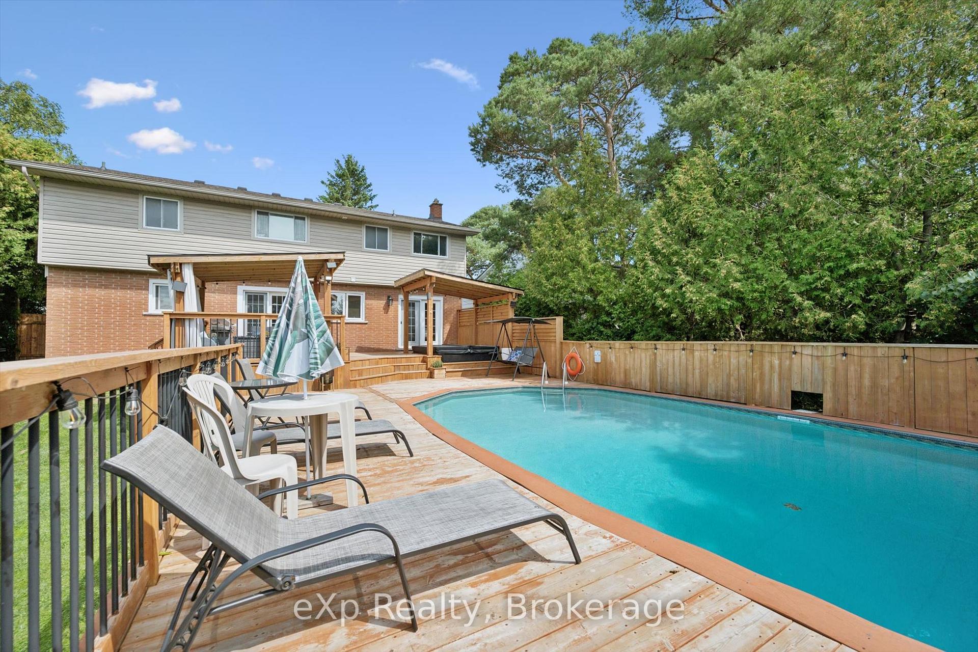 Photo 42 of 17 Carmine Place, Guelph, Victoria North — HOMEH