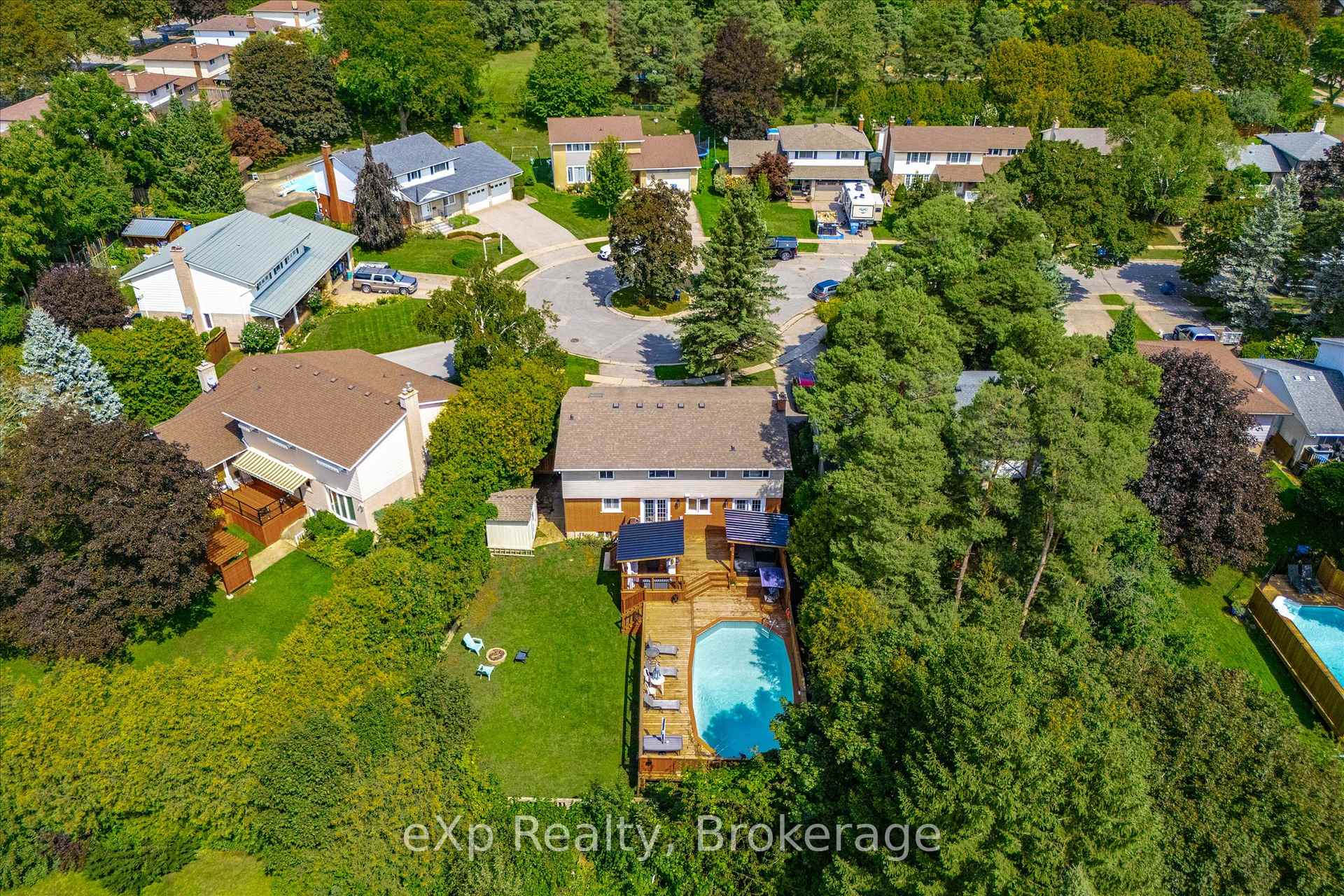 Photo 48 of 17 Carmine Place, Guelph, Victoria North — HOMEH