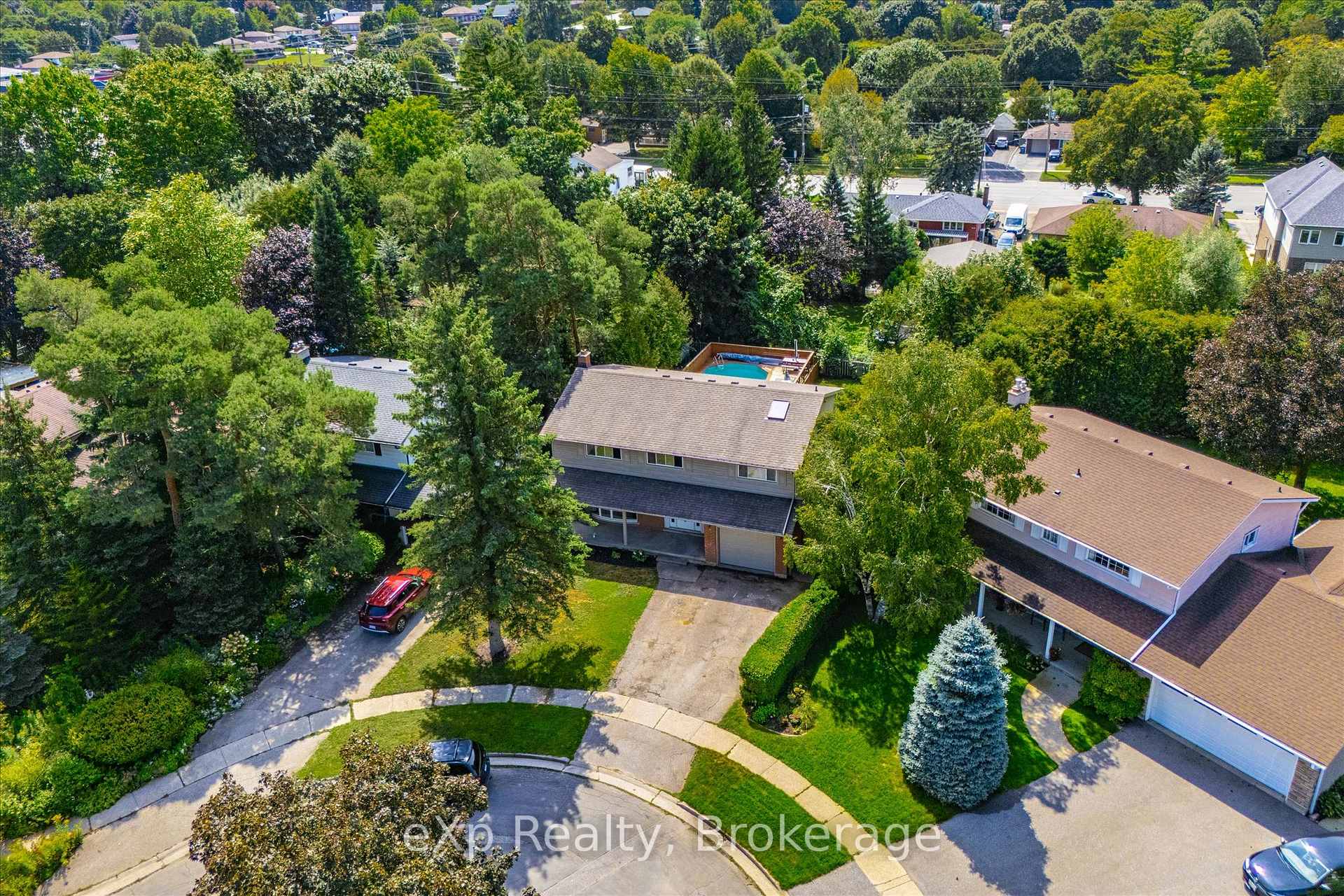 Photo 52 of 17 Carmine Place, Guelph, Victoria North — HOMEH