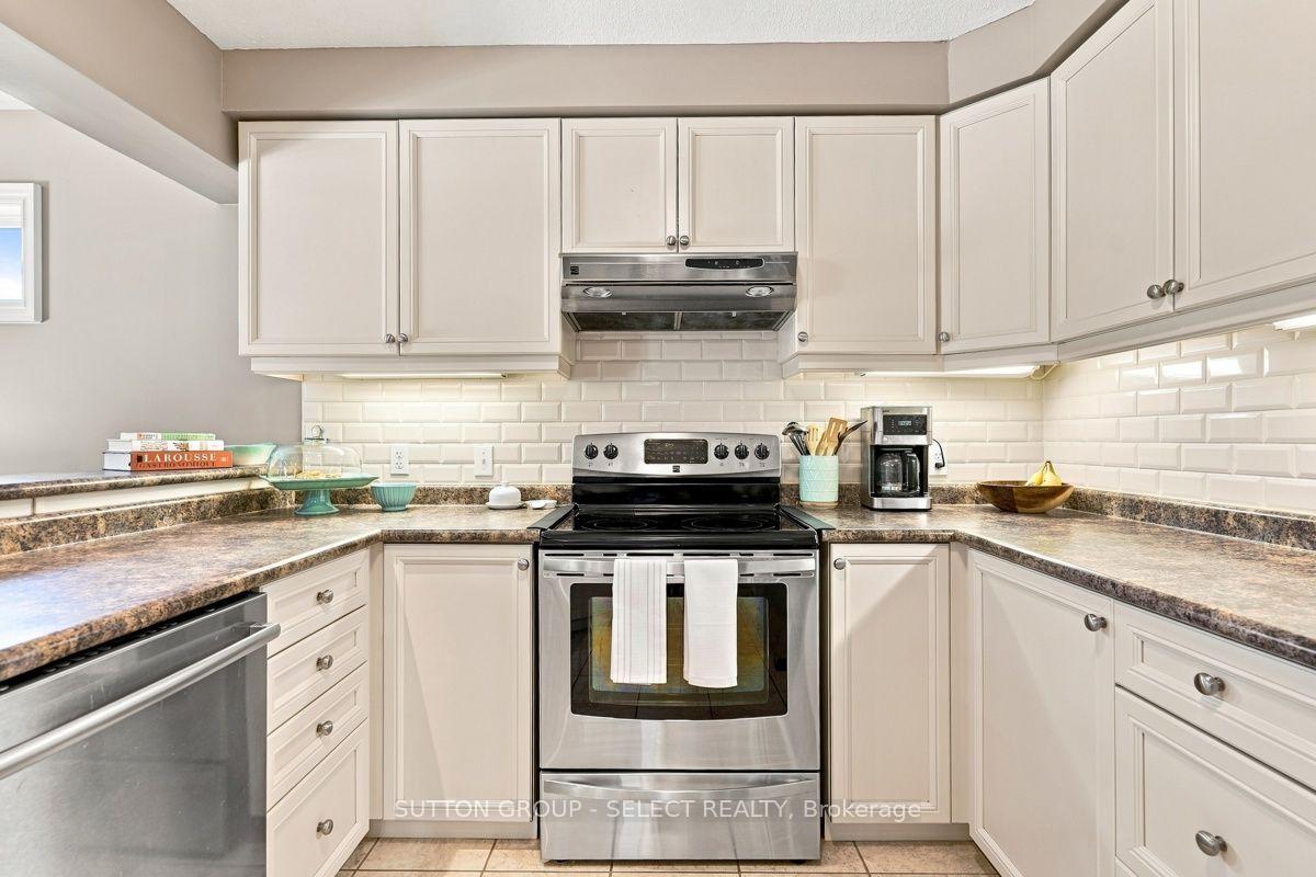 Photo 7 of 1168 Baird Street, London, North M — HOMEH