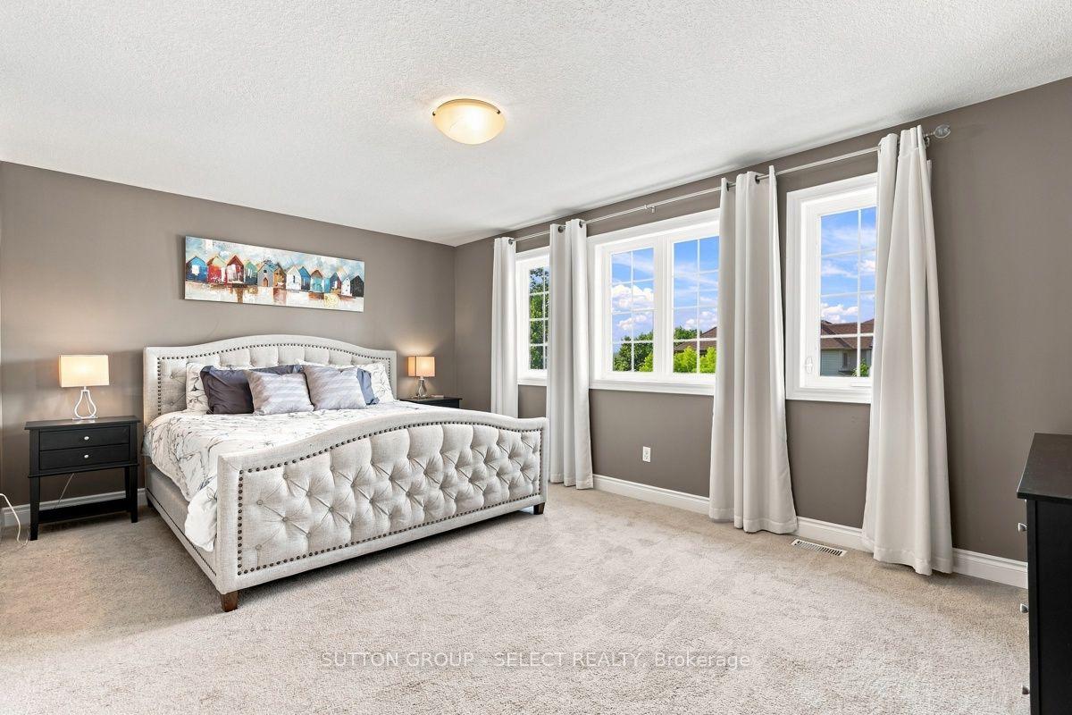 Photo 14 of 1168 Baird Street, London, North M — HOMEH