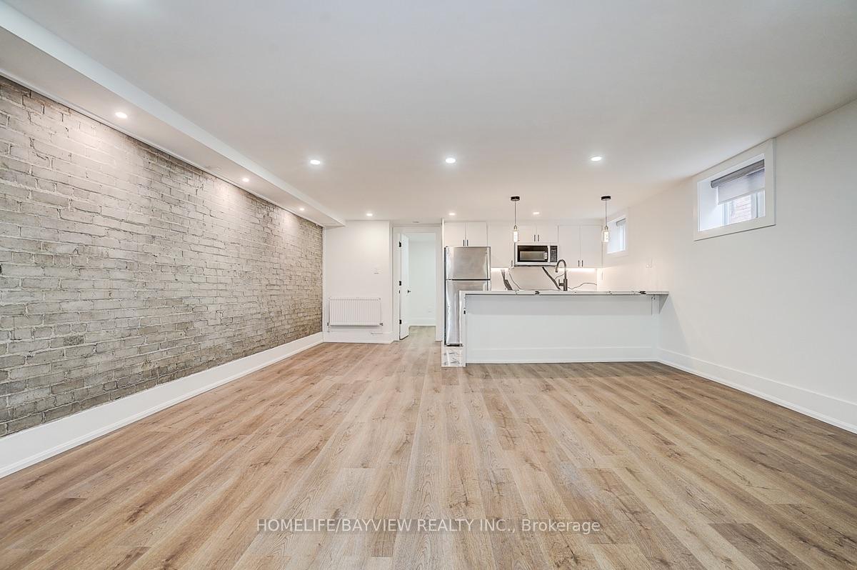 Photo 2 of Unit Lower, 43 Wineva Avenue, Toronto, The Beaches — HOMEH