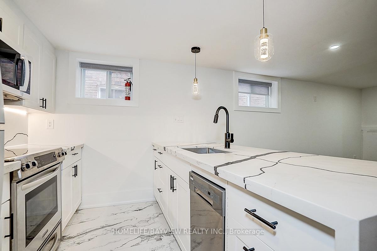 Photo 4 of Unit Lower, 43 Wineva Avenue, Toronto, The Beaches — HOMEH