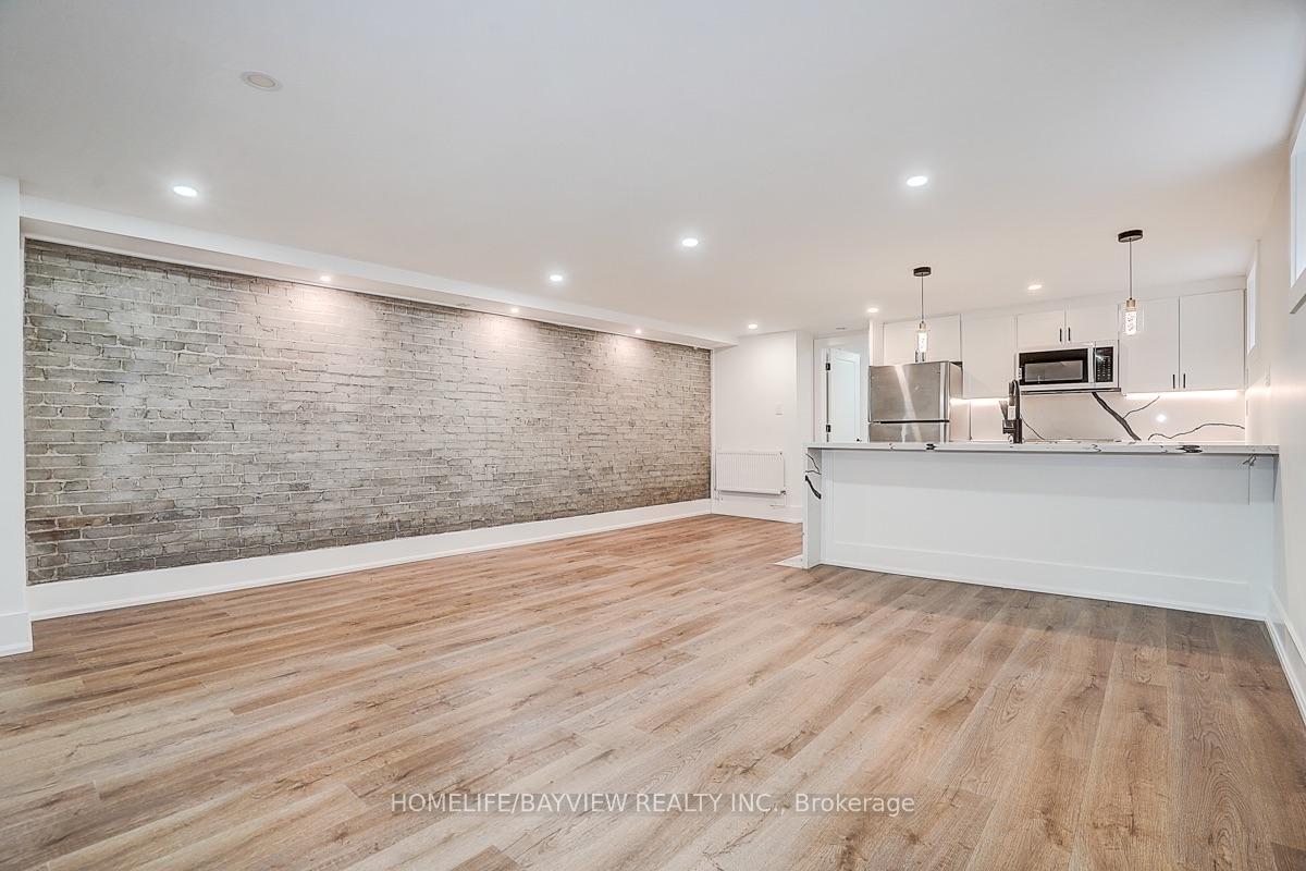 Photo 6 of Unit Lower, 43 Wineva Avenue, Toronto, The Beaches — HOMEH